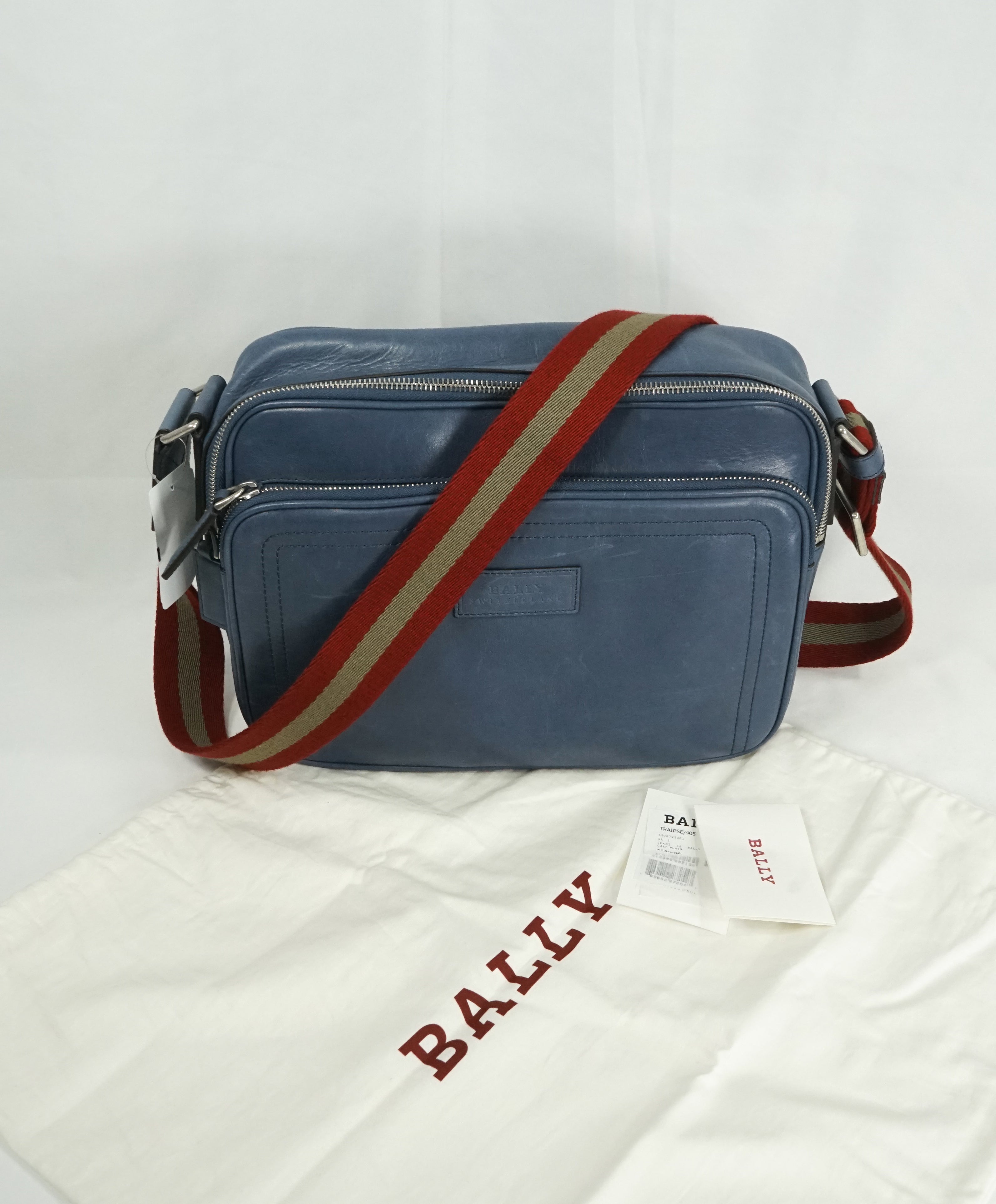 BALLY - "TRAIPSE"/405 Pastel Blue Calf Skin Logo Bag -