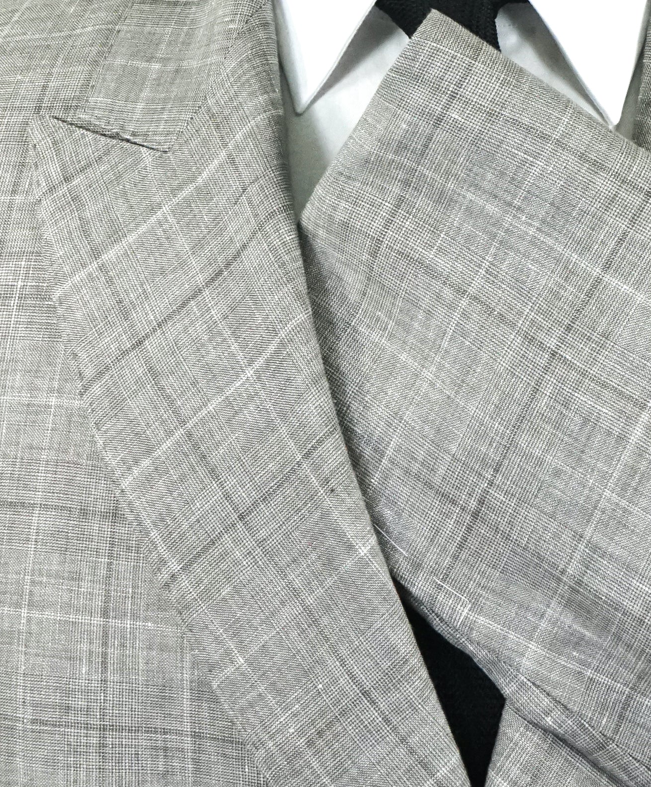 BRUNELLO CUCINELLI - Wool/Linen/Silk Plaid Double Breasted Gray Suit - 44R