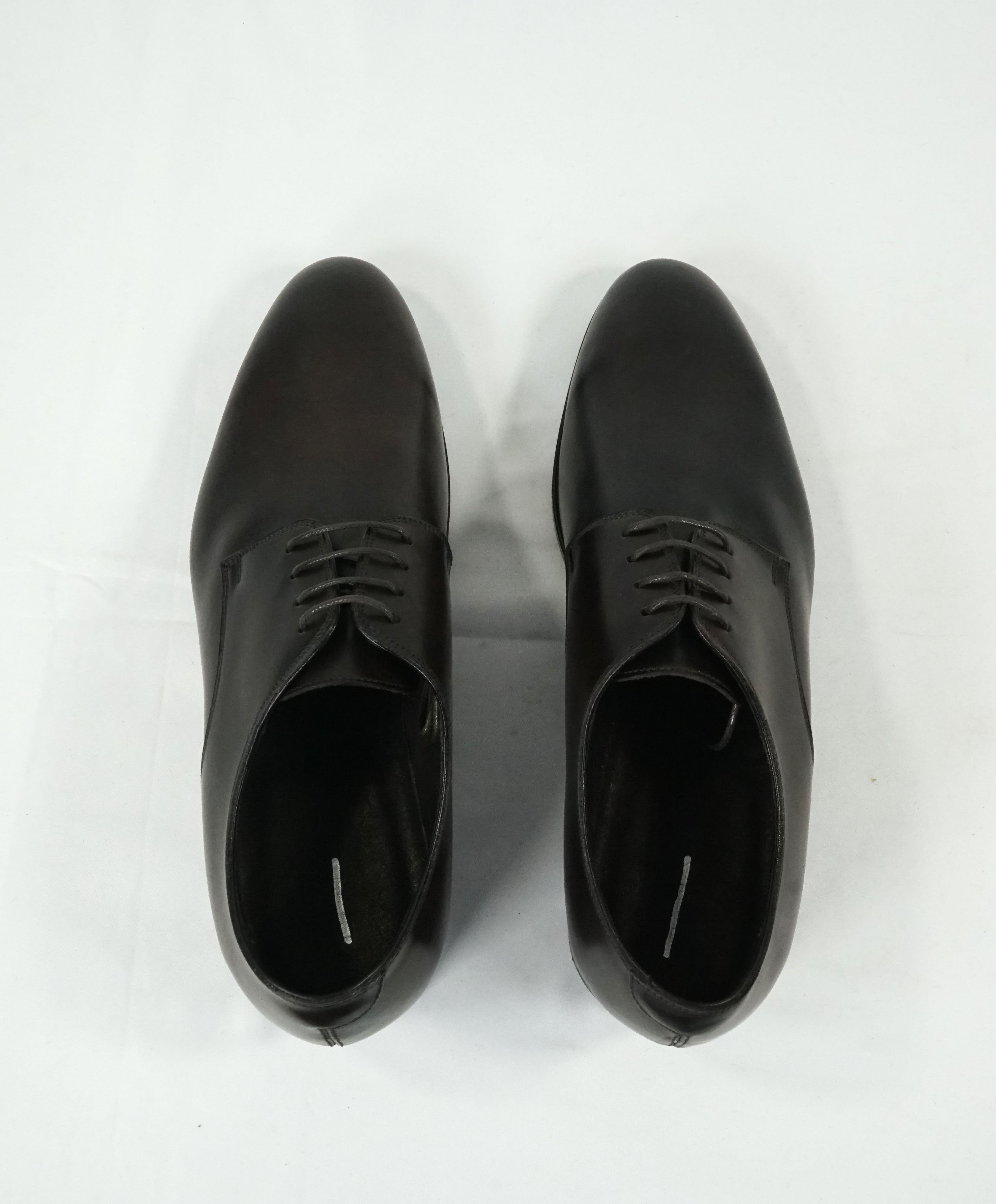 CANALI -  Classic Leather Round Toe Derbys - 8