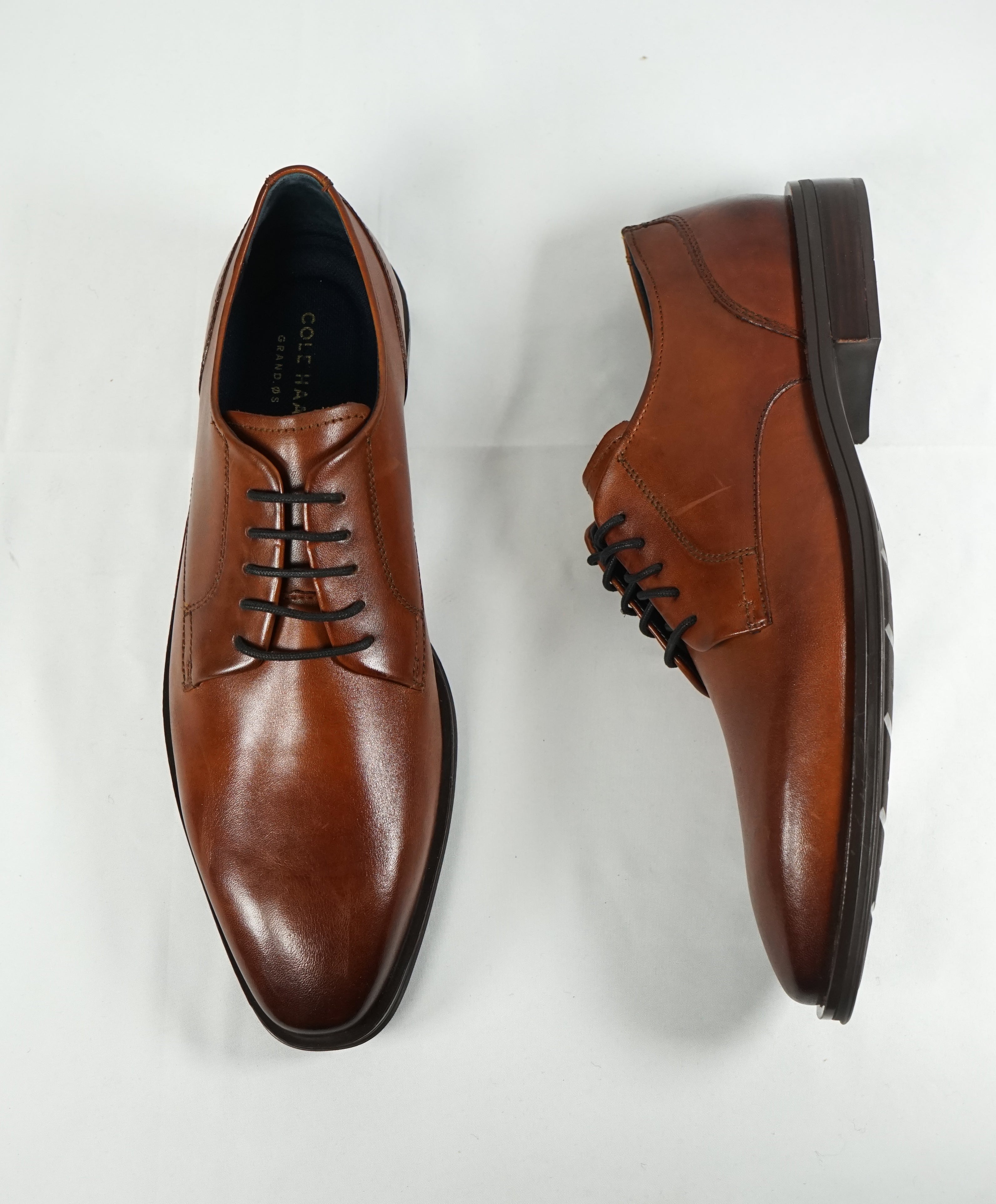 COLE HAAN - Air Grand OS Sleek Brown Oxfords Padde Insole - 10.5