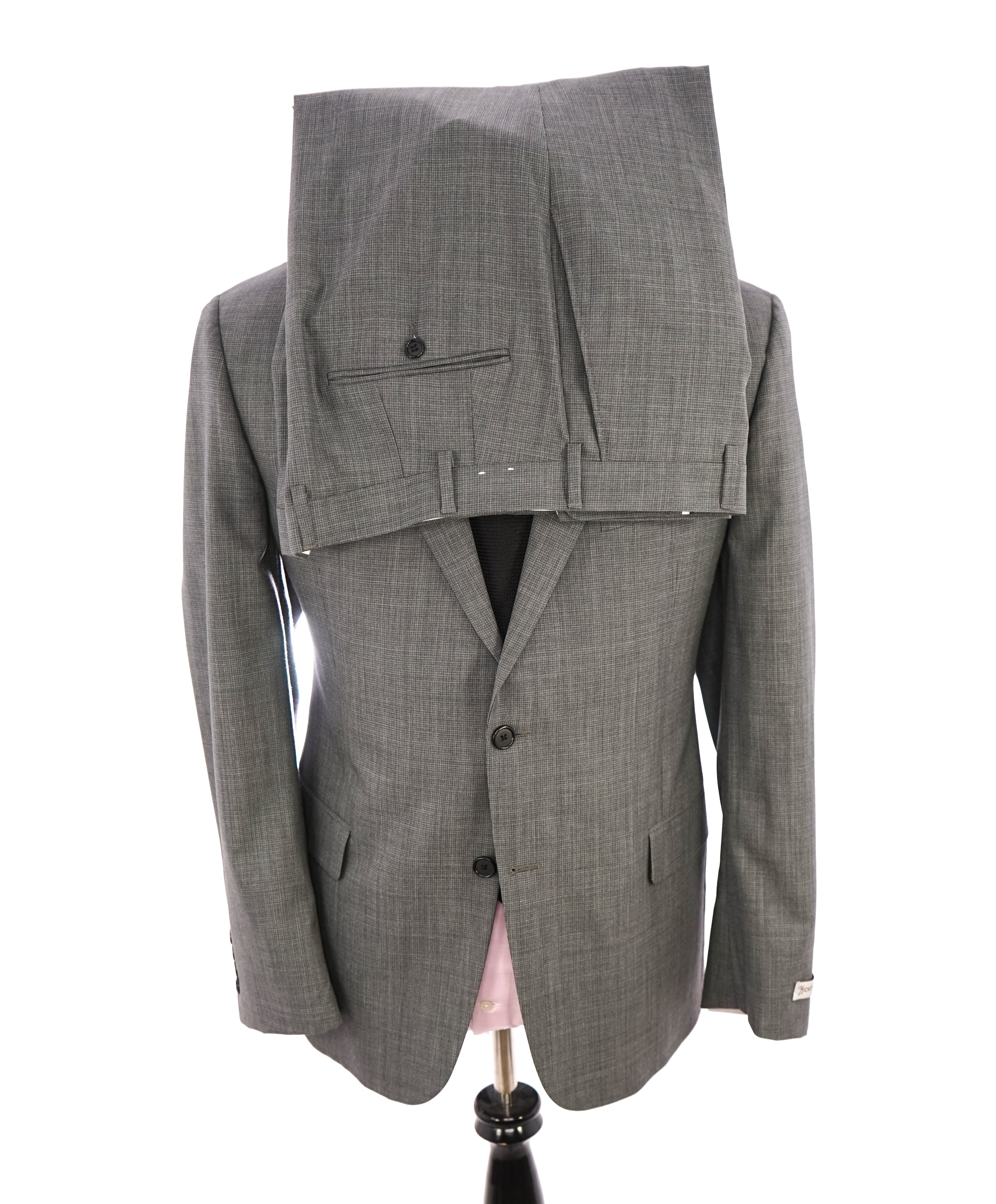 HICKEY FREEMAN - Gray Textured Check Plaid Notch Lapel Suit - 44R