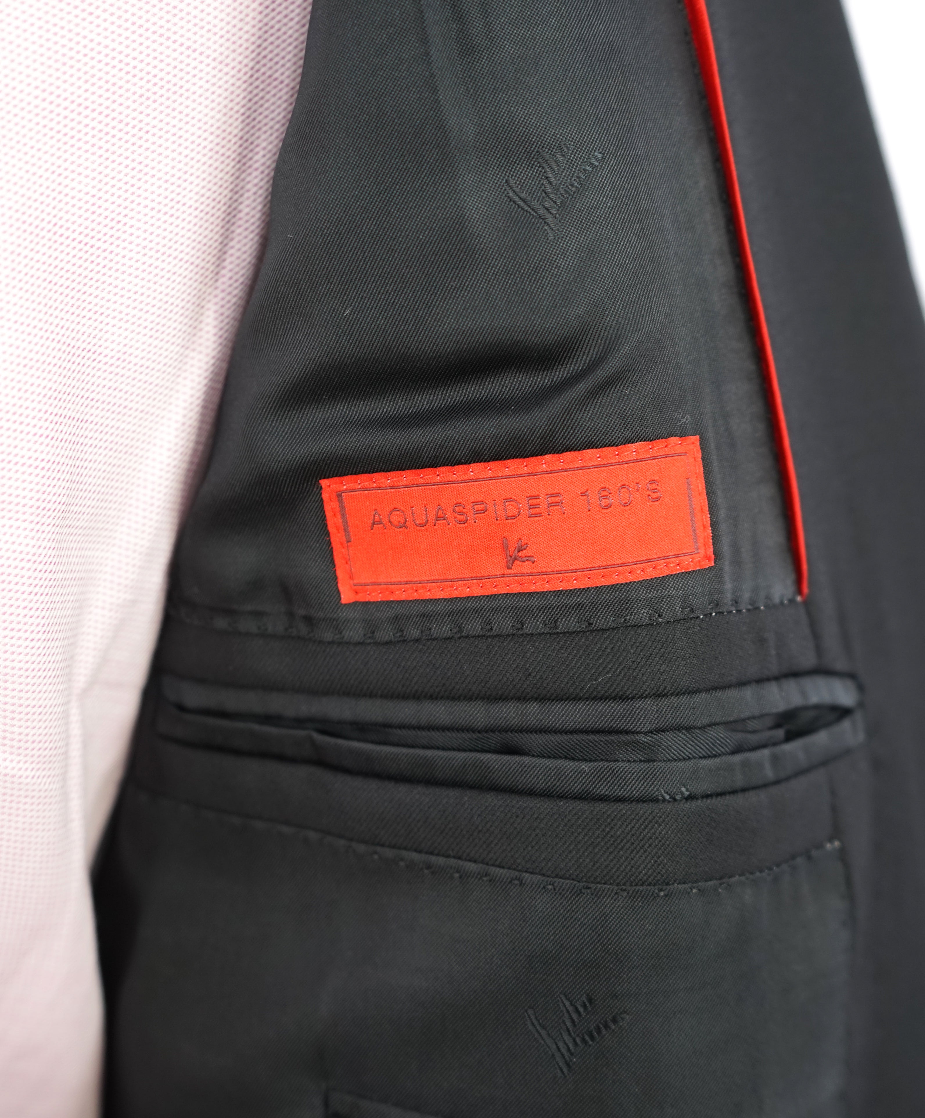 ISAIA - Solid Black *Closet Staple* CORAL PIN 160's "AQUASPIDER" Suit  - 48L