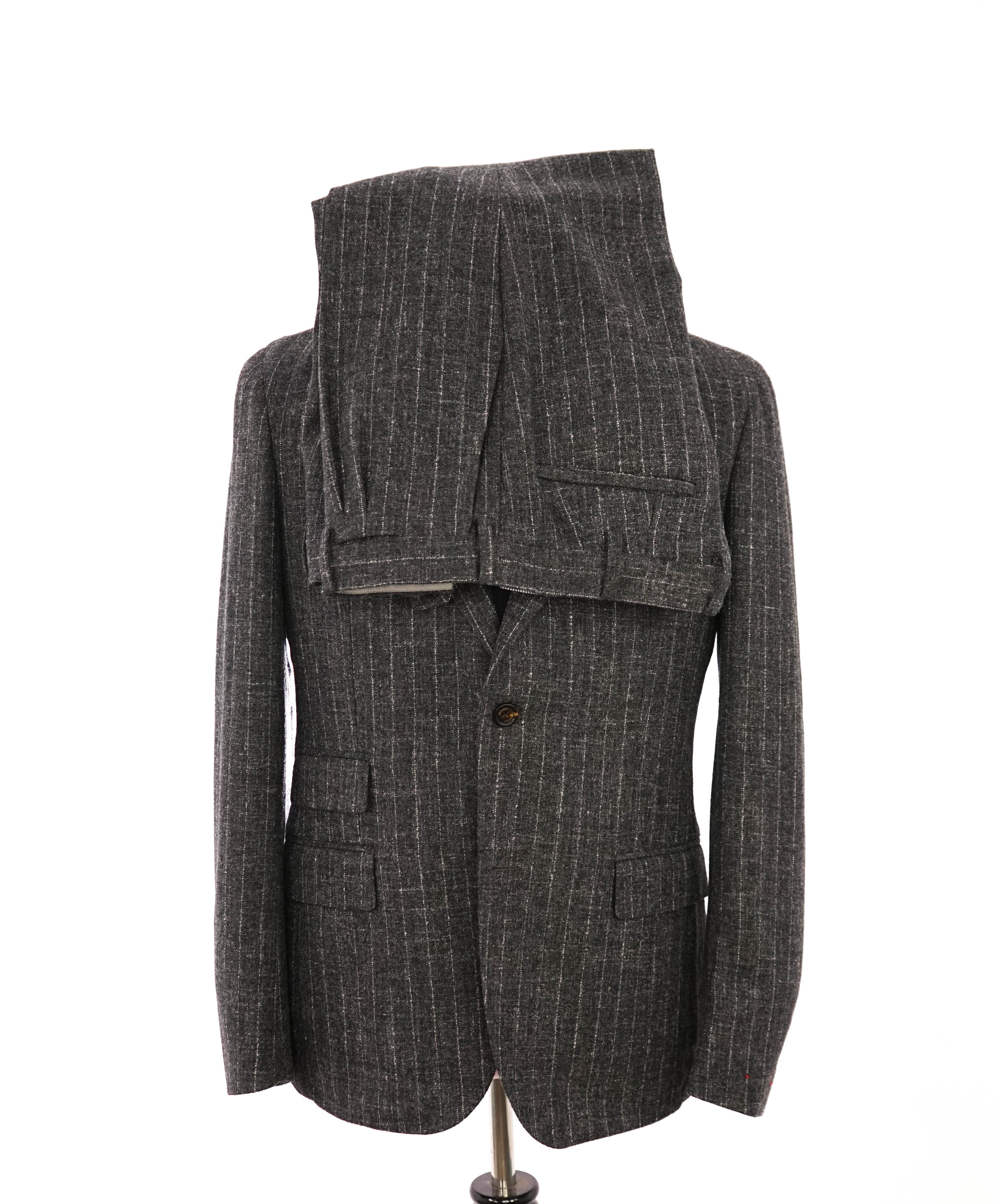 ELEVENTY - ALPACA Chalk Stripe Double Breasted Gray Suit - 40 US (50EU)