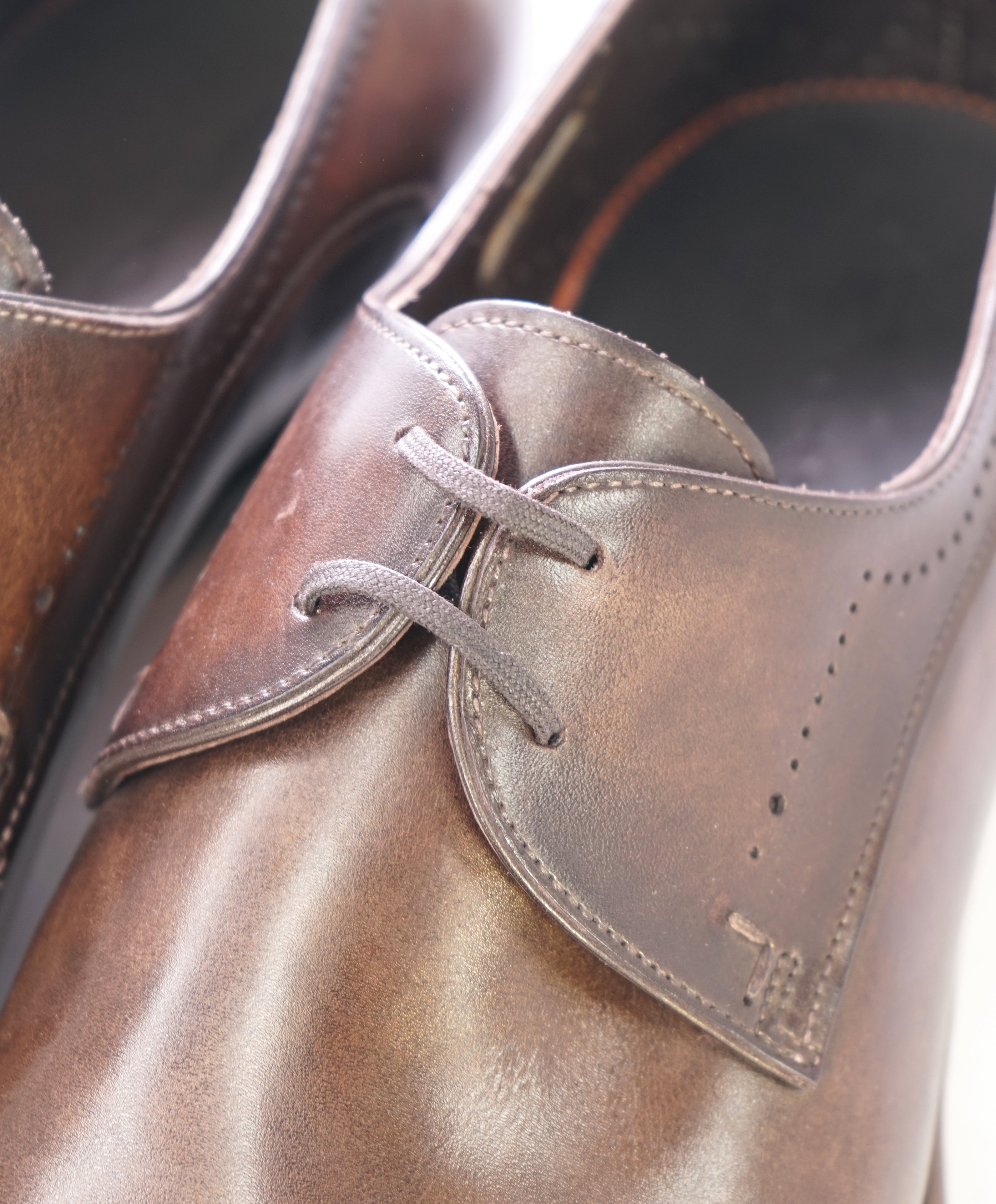 SANTONI - "GOODYEAR WELT” 2- Eyelet Hand Patina Brown Premium Oxfords - 9.5