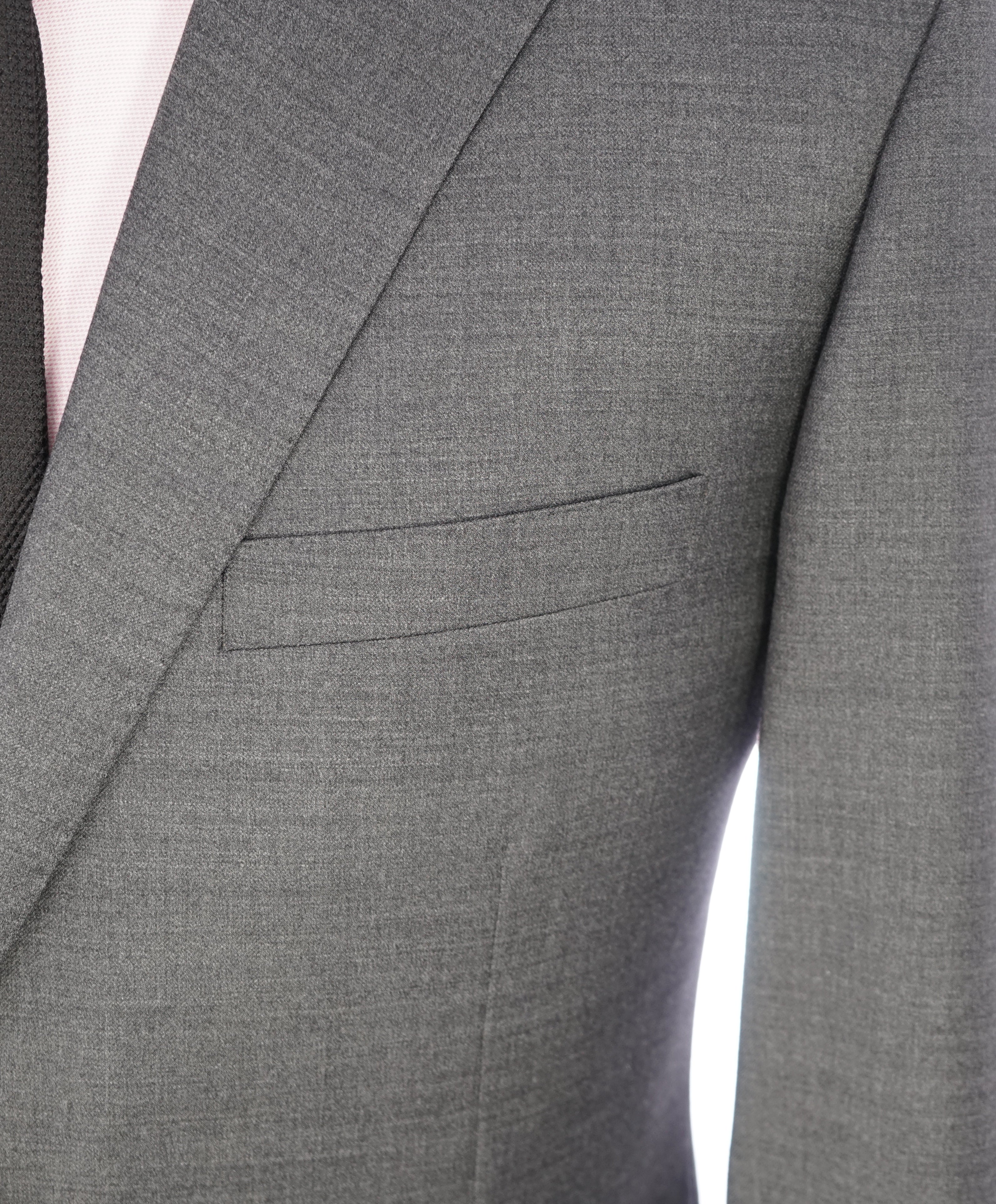 SAMUELSOHN - *Performance* Fabric Super 130’s Lycra Blend Gray Suit - 42R