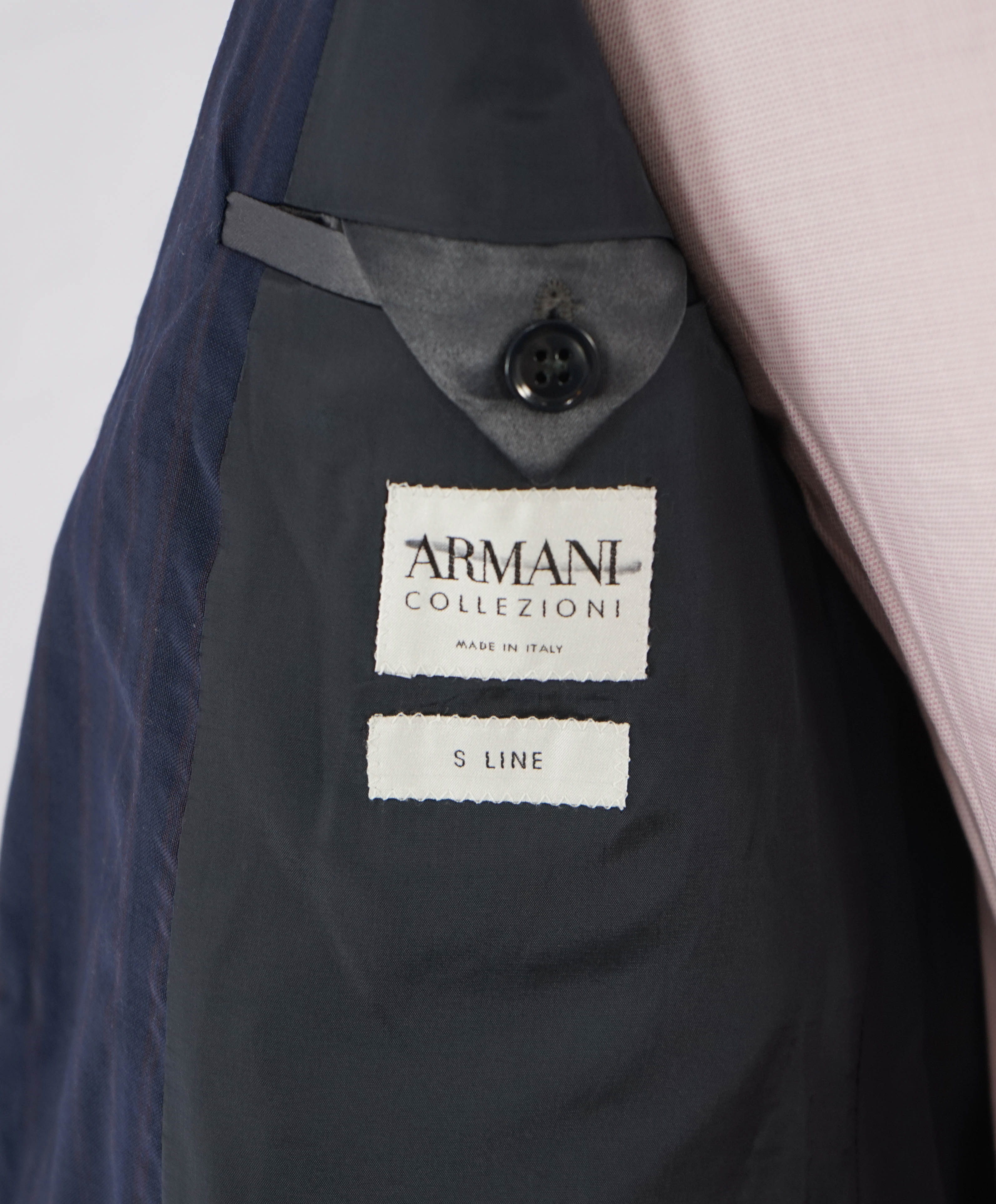 $1,895 ARMANI COLLEZIONI - “S Line” SLIM Red & Blue Rope Stripe PREMIUM Suit - 40L