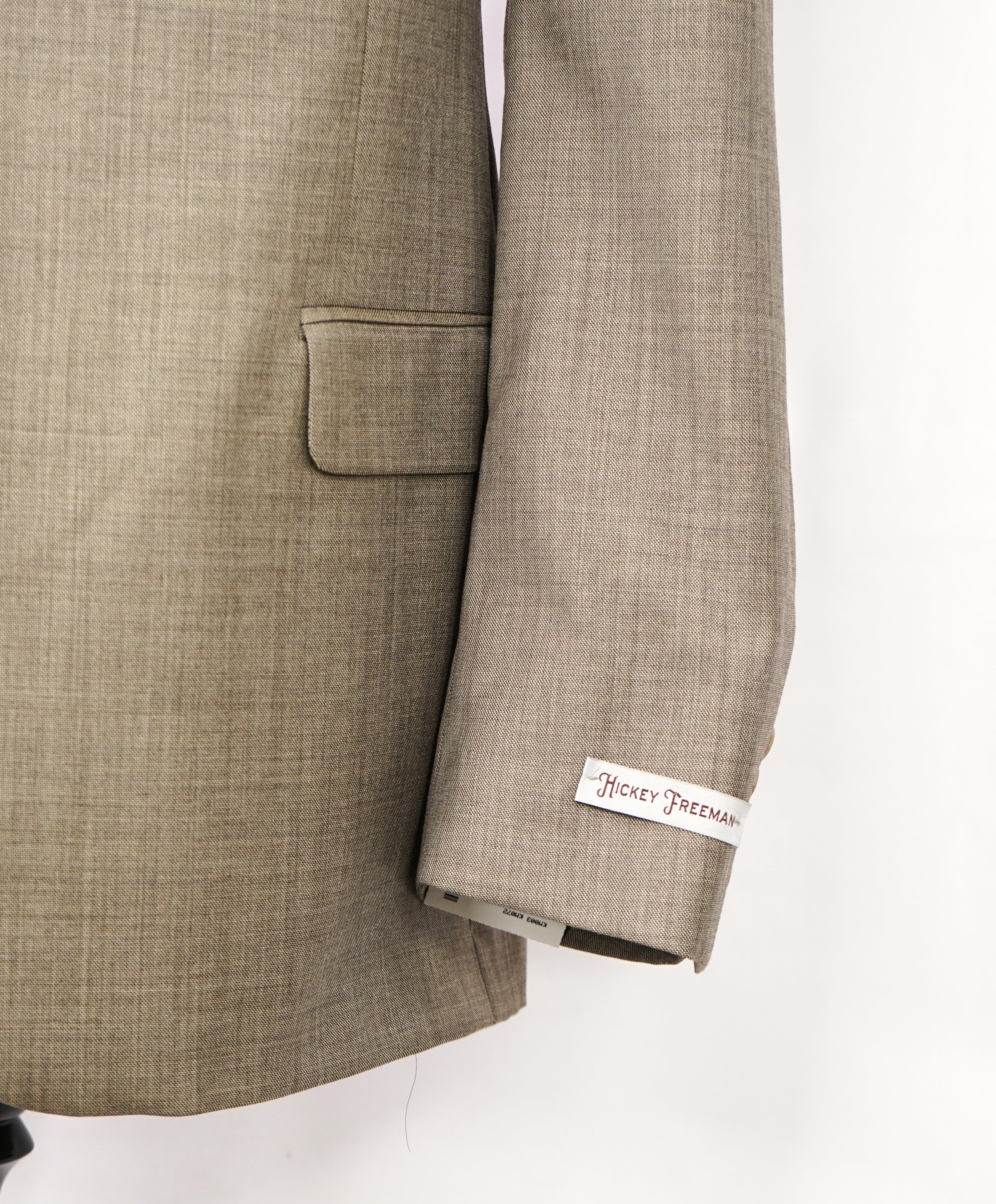 HICKEY FREEMAN - Sand Beige "Milburn ii" Notch Lapel Suit - 46L