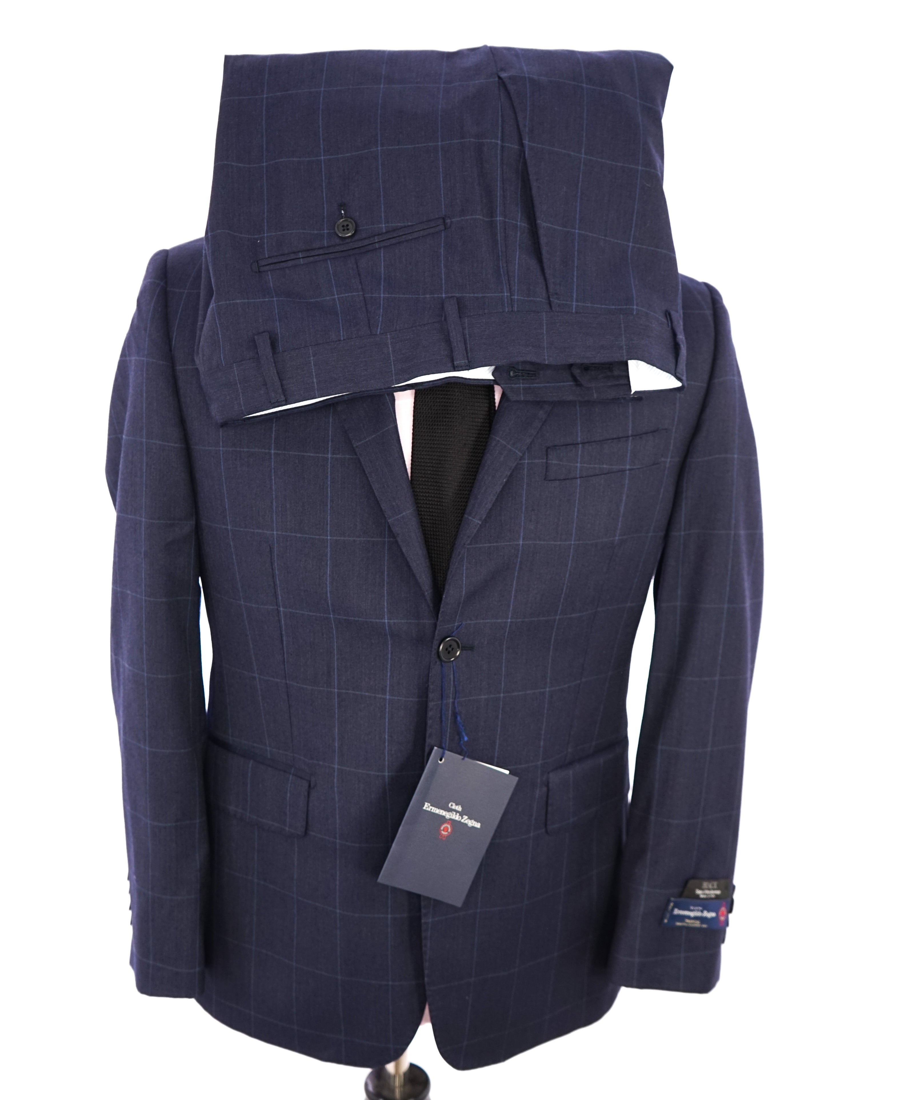 ERMENEGILDO ZEGNA - By SAKS FIFTH AVENUE "Tropical Light Wool" Suit - 38S