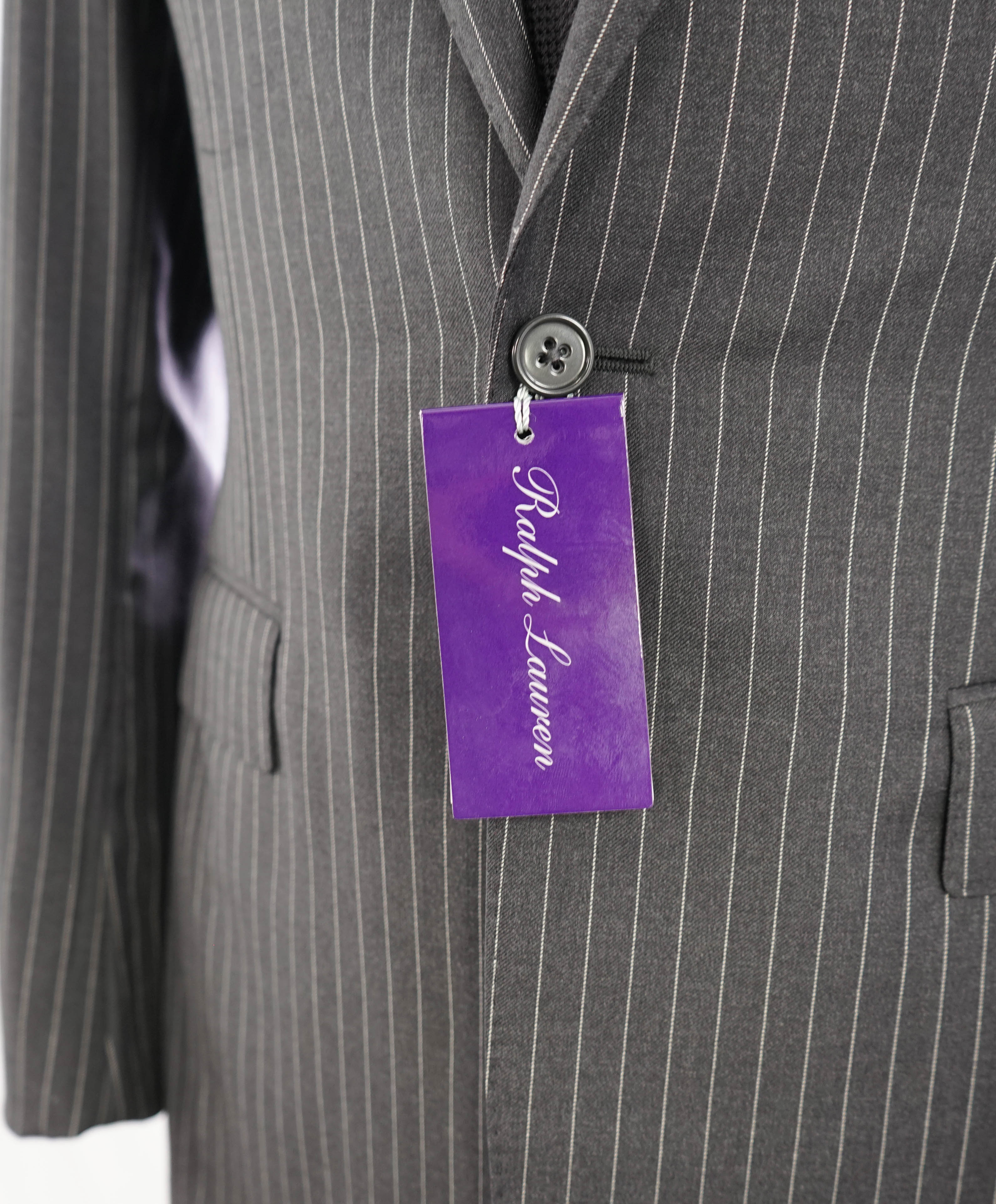 RALPH LAUREN PURPLE LABEL - ICONIC Gray Pinstripe Suit W Side Tabs - 38R