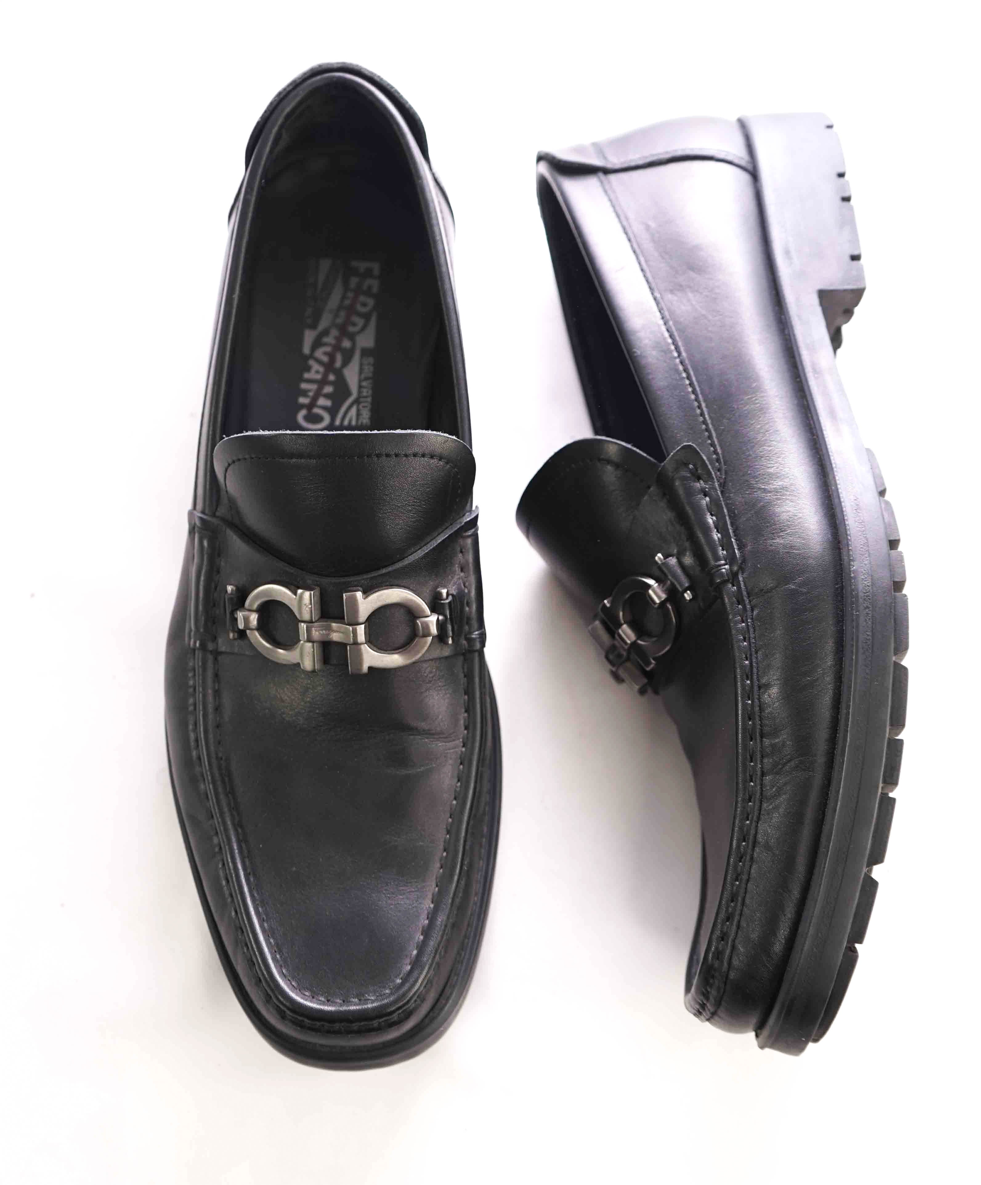 SALVATORE FERRAGAMO - "MASTER" Black Lug Sole Gancini Loafer - 10.5 D