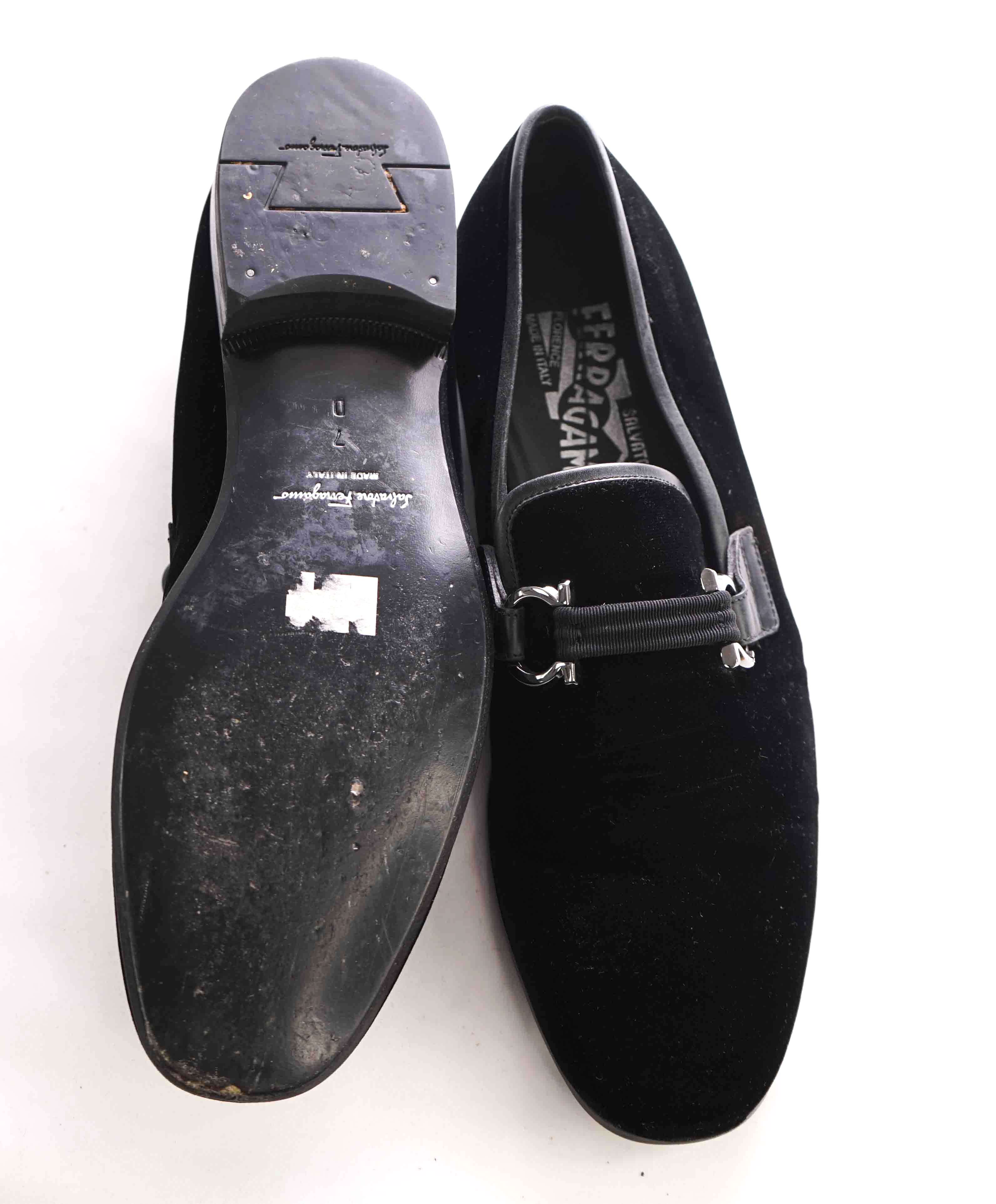 SALVATORE FERRAGAMO - Velvet "PARTY" Black Smoking Loafers  - 7 D