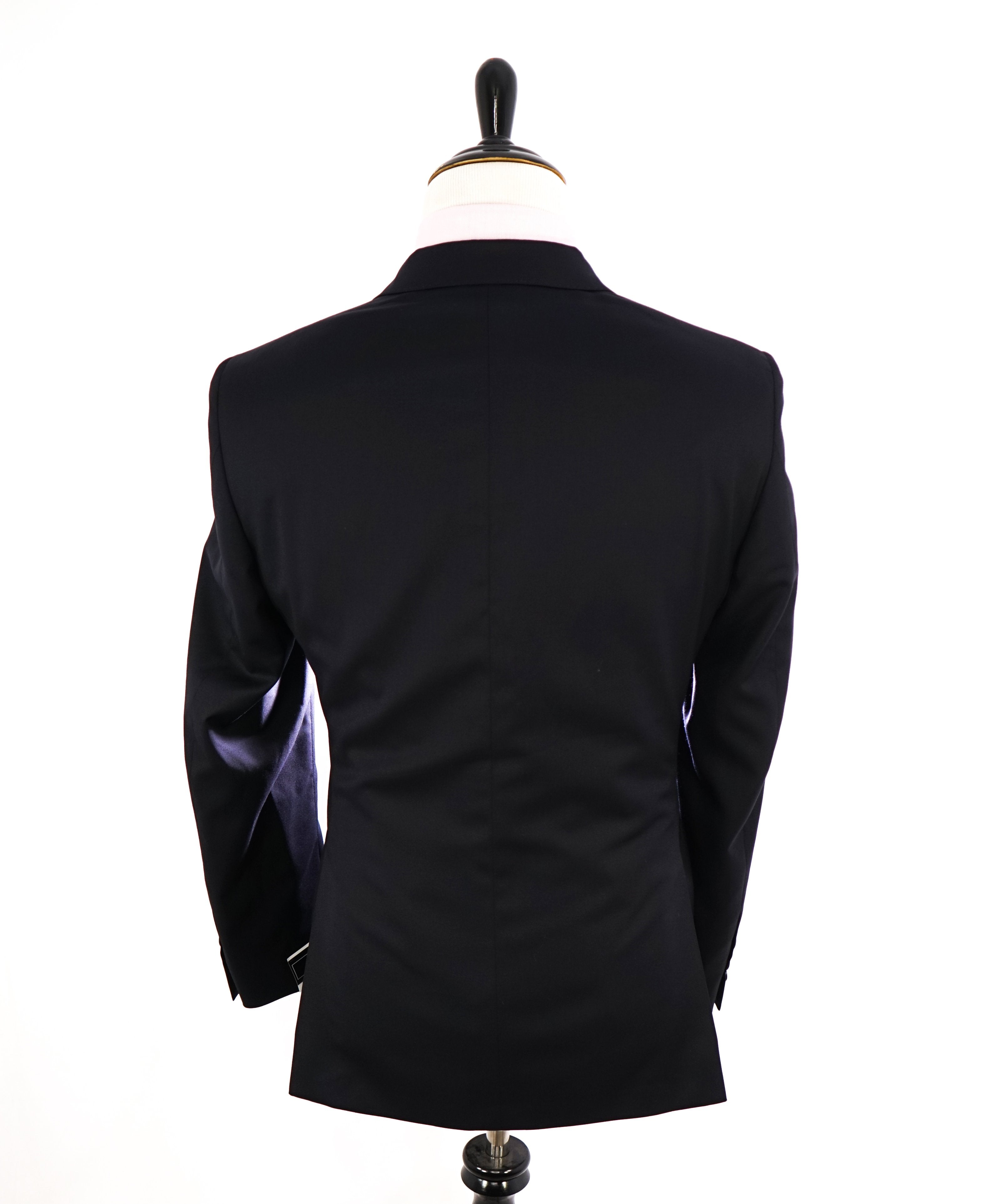 SAMUELSOHN - "REDA" Super 120's Performance Wool Navy Suit - 48R