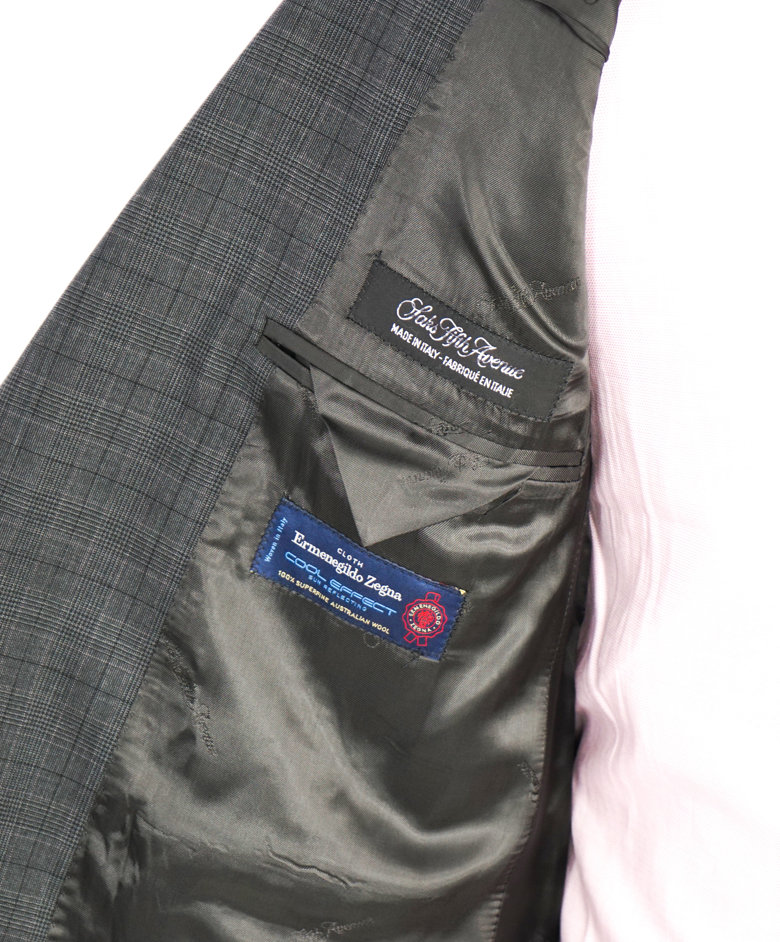 ERMENEGILDO ZEGNA - By SAKS FIFTH AVENUE "Classic" COOL EFFECT Gray Suit - 42R