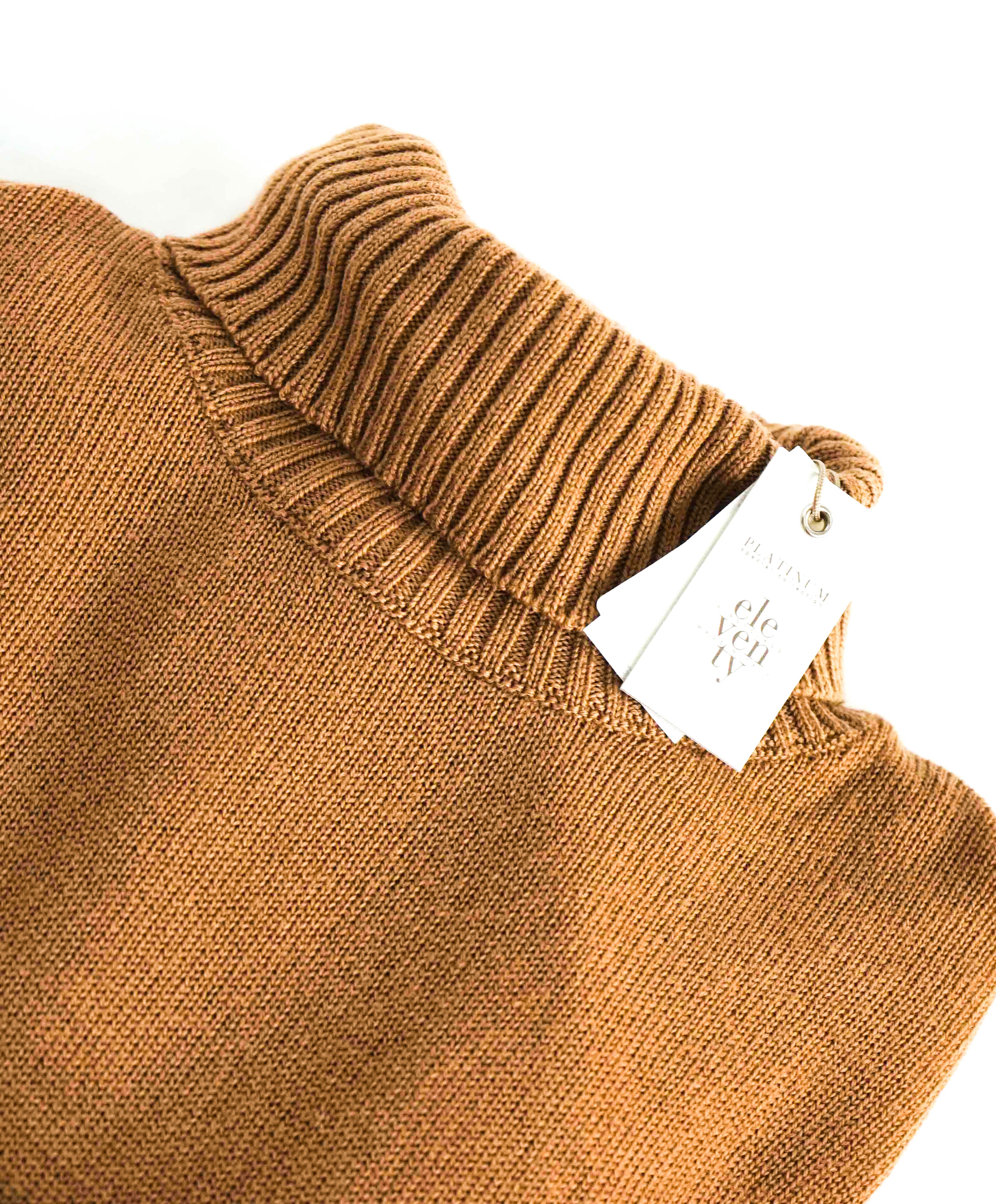 $595 ELEVENTY - Tobacco Brown *PLATINUM* Wool Turtleneck Sweater - M