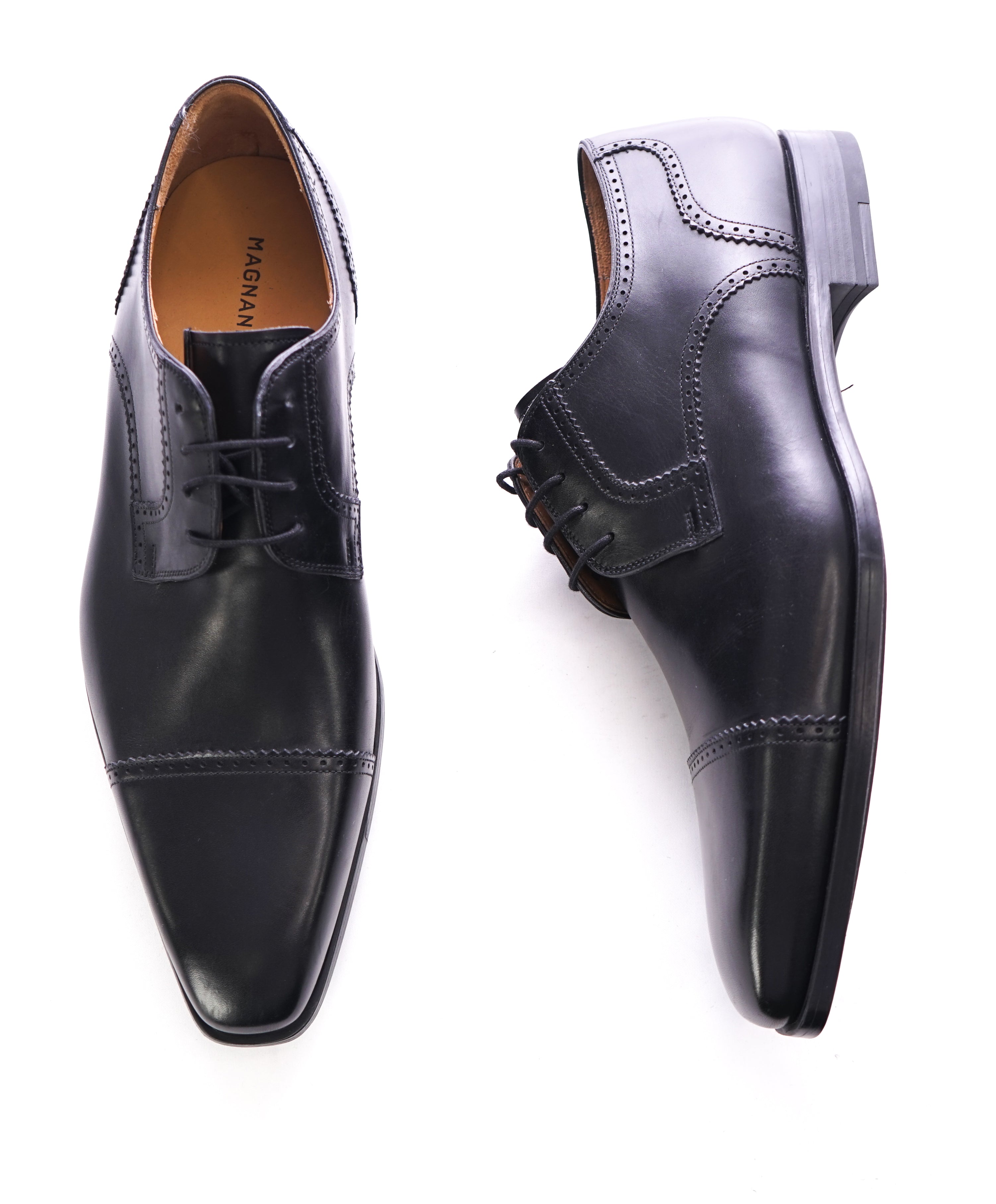 MAGNANNI - Slim Silhouette Detailed Black Cap-Toe Oxfords -  9