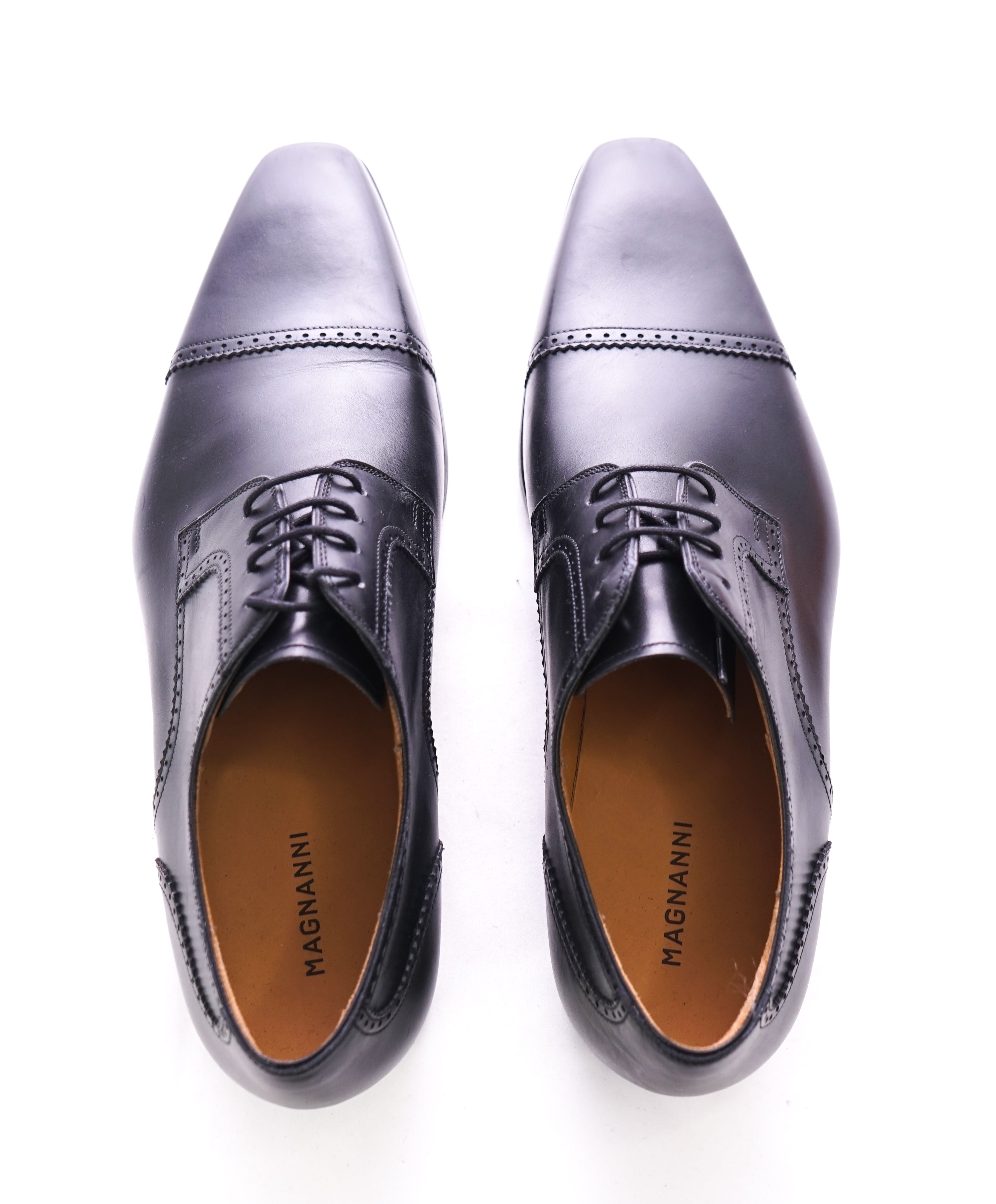 MAGNANNI - Slim Silhouette Detailed Black Cap-Toe Oxfords -  9