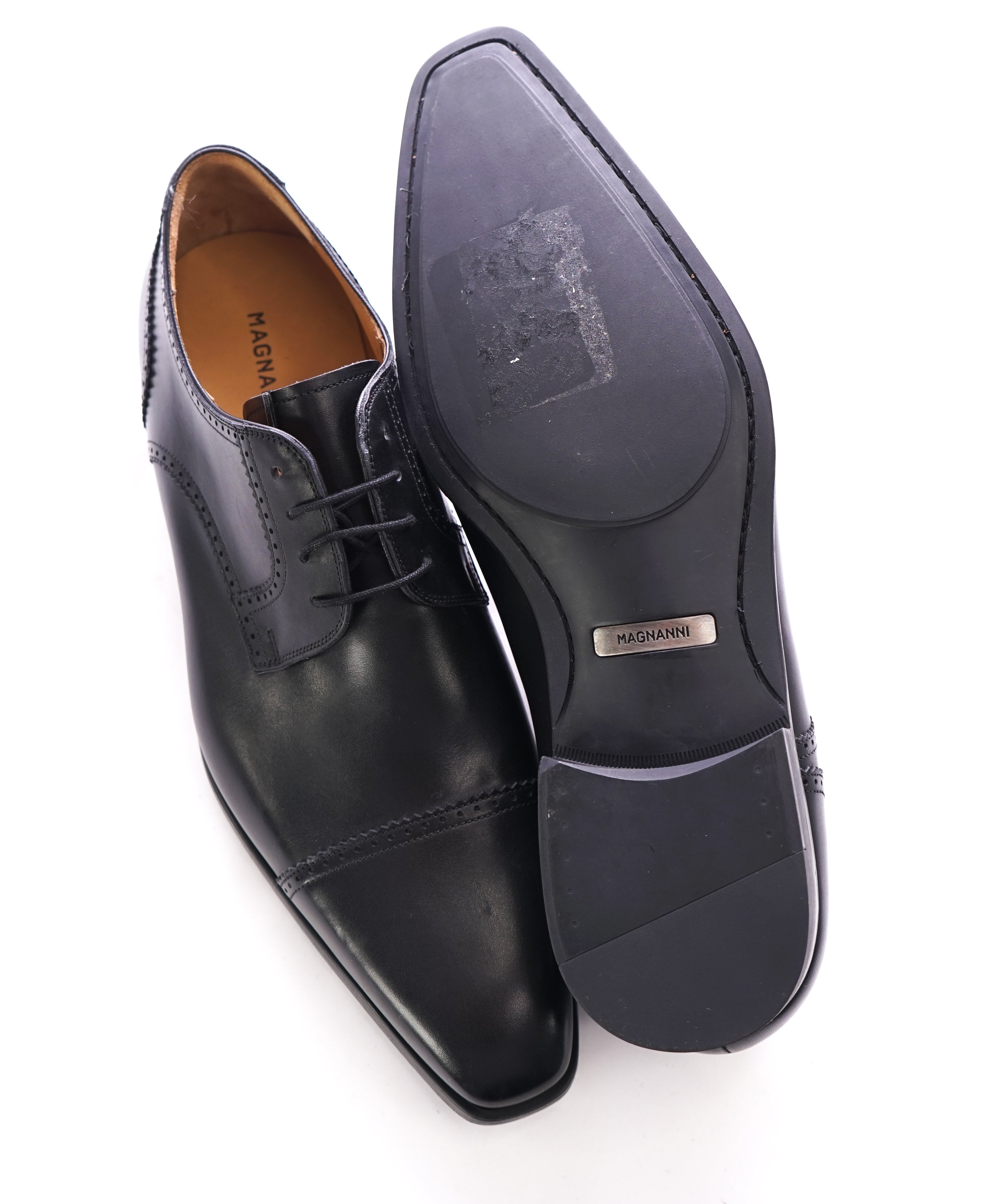 MAGNANNI - Slim Silhouette Detailed Black Cap-Toe Oxfords -  9