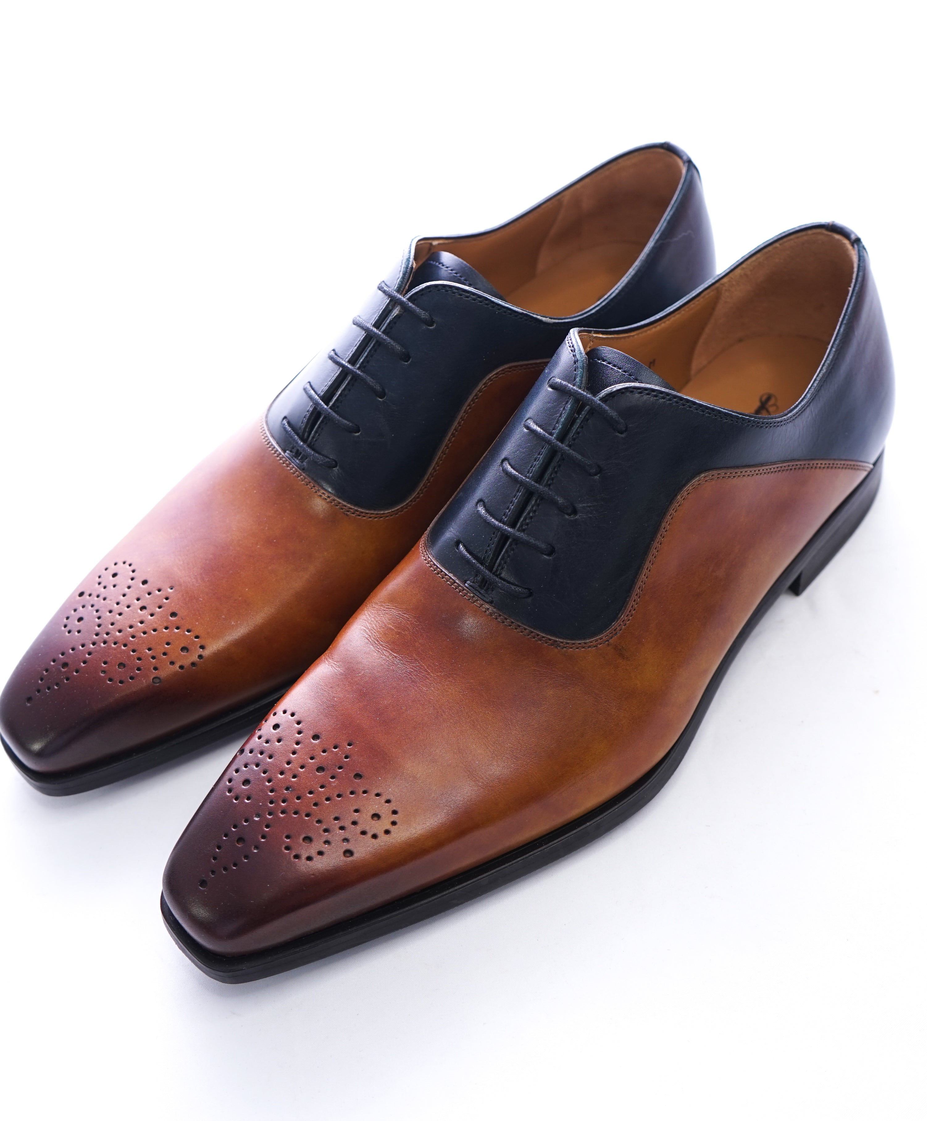 MAGNANNI - Slim Silhouette Detailed Brown & Navy Bi-Color Oxfords -  8