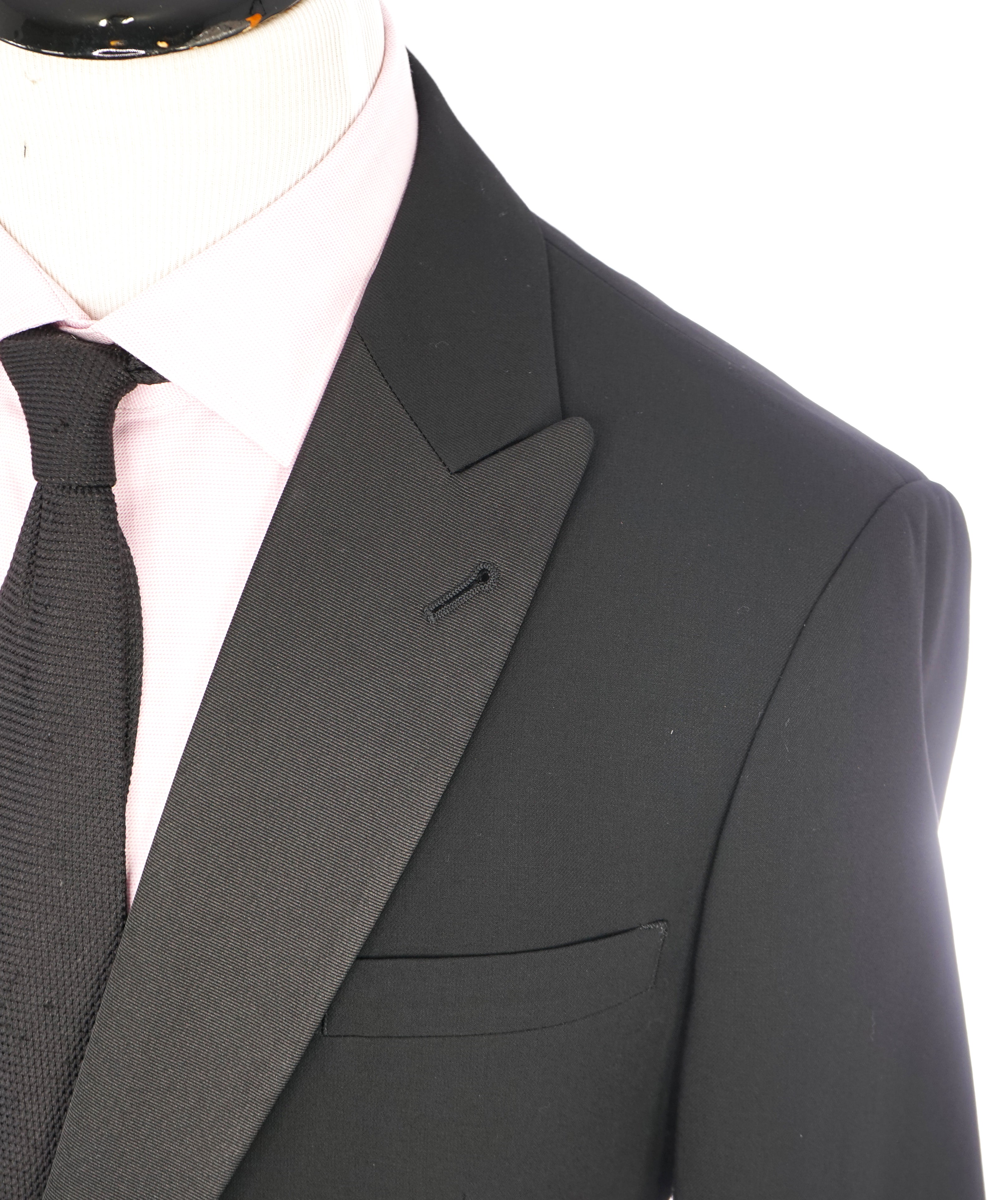 GIORGIO ARMANI - "SOHO" Black SILK LINED Peak Lapel Tuxedo - 46R