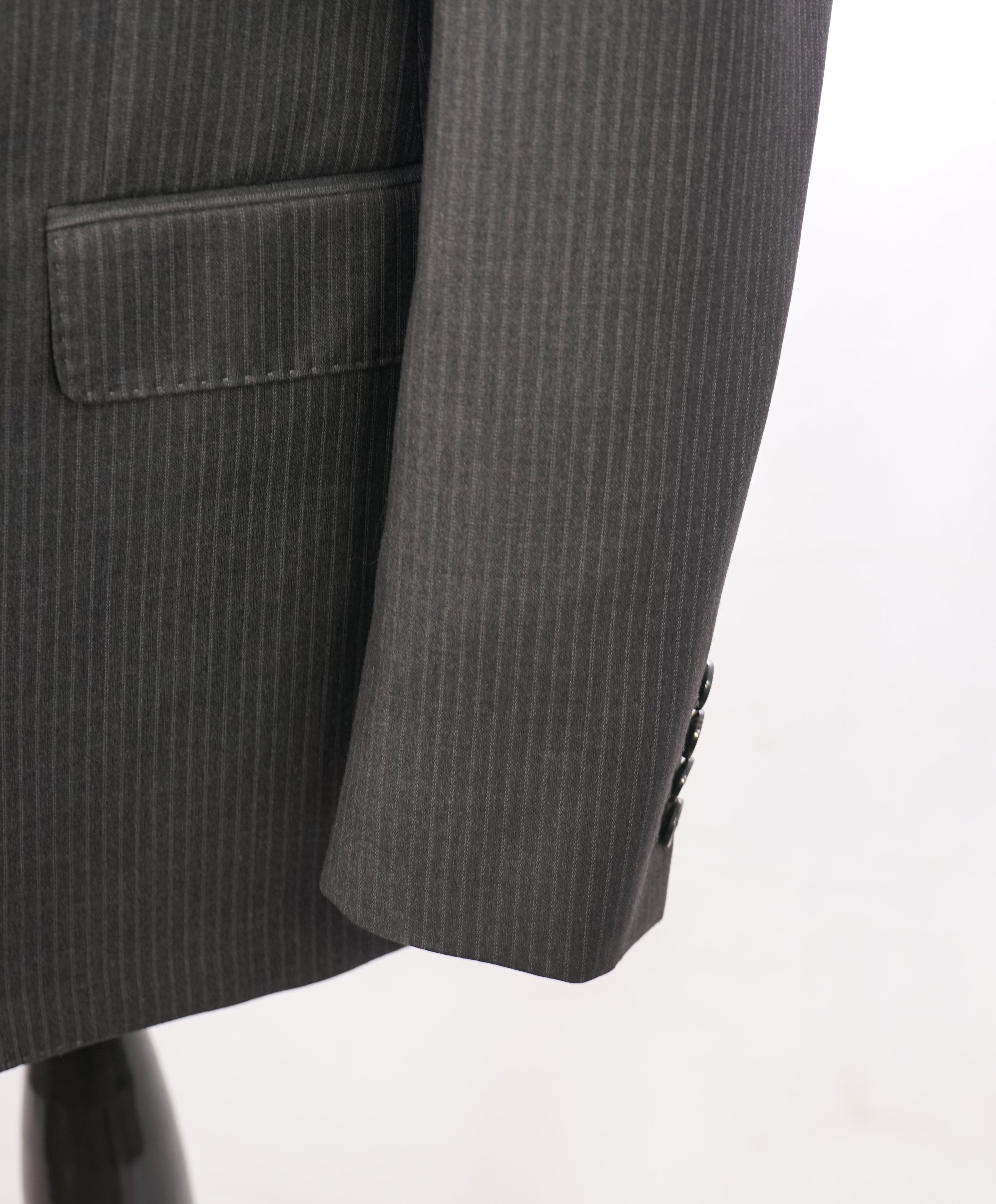 ERMENEGILDO ZEGNA - By SAKS FIFTH AVENUE Charcoal Gray Stripe Suit - 40R