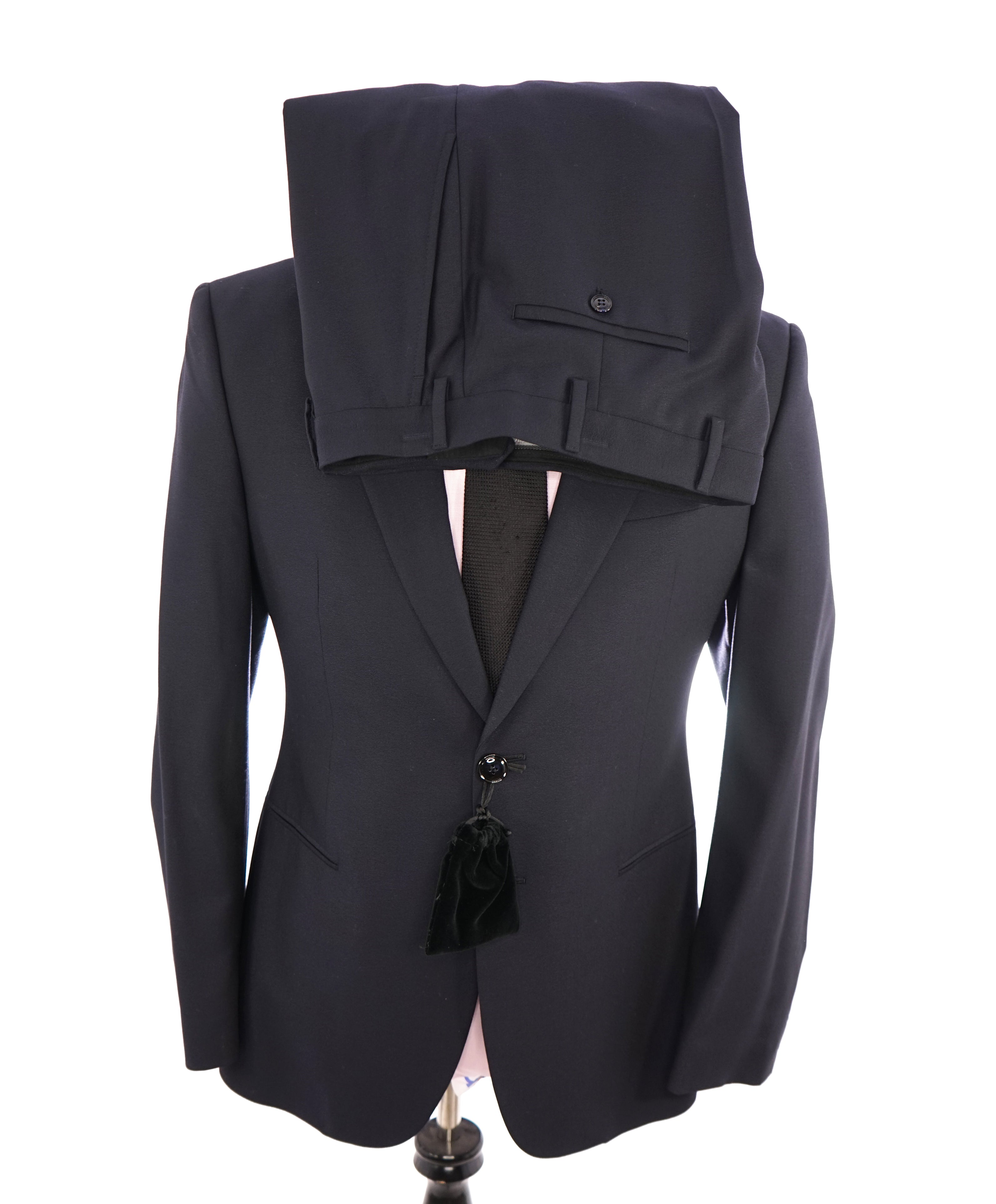 GIORGIO ARMANI - "TAYLOR" Textured Blue Peak Lapel Power Suit - 40R