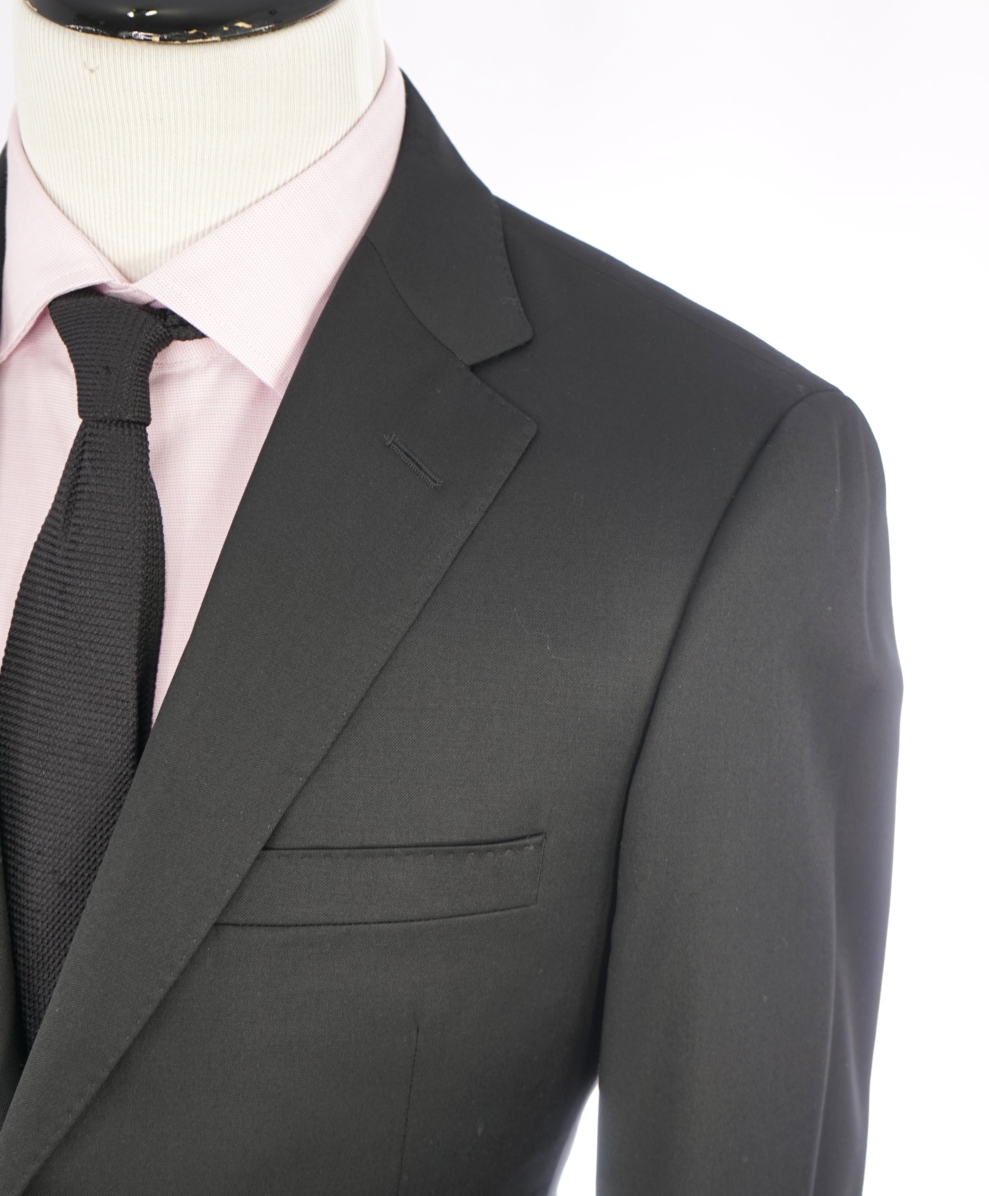 SAMUELSOHN - "REDA" Super 120's Performance Wool Black Suit - 42L