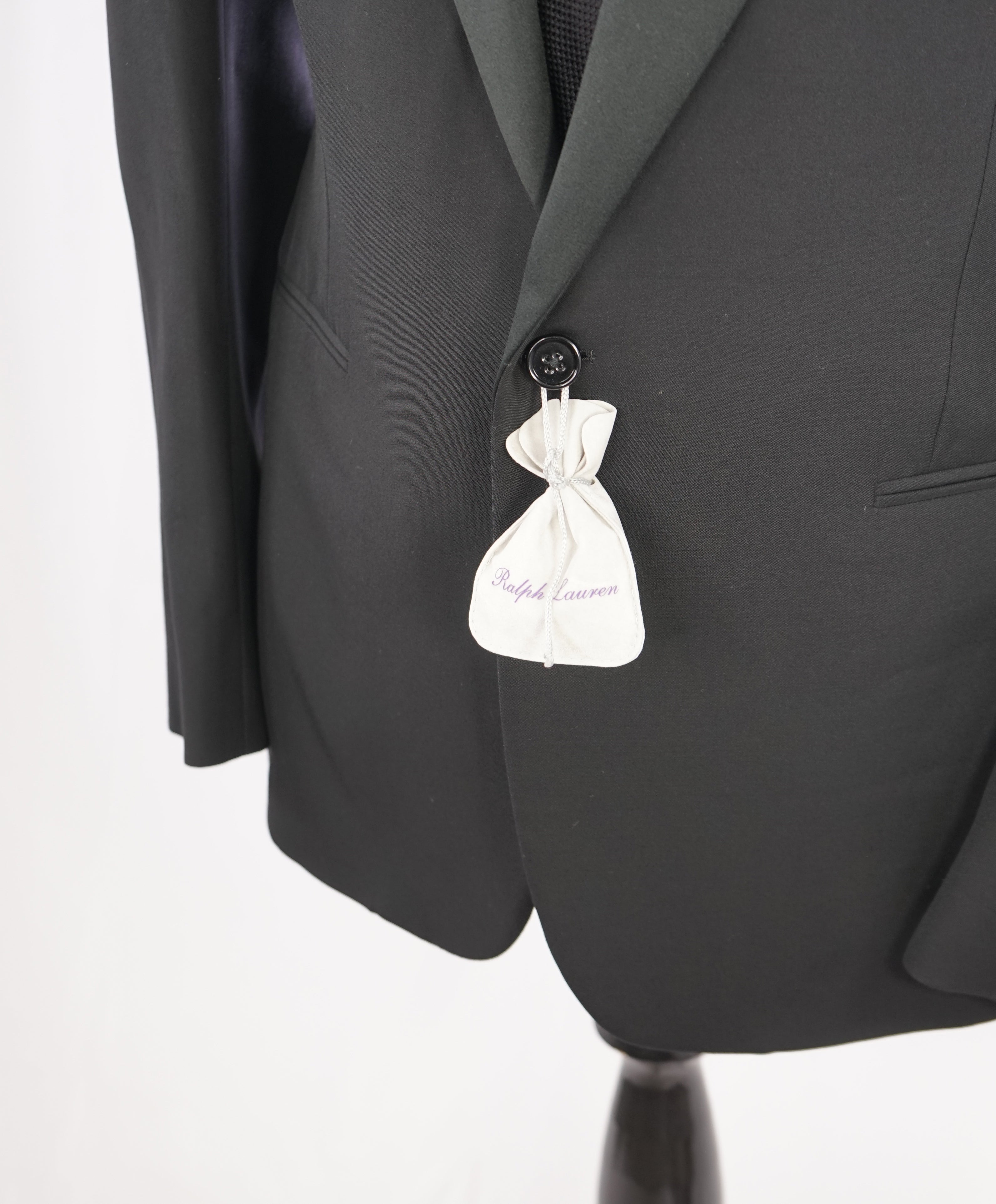 RALPH LAUREN PURPLE LABEL - Peak Lapel Black Tuxedo Suit With Side Tabs - 42R