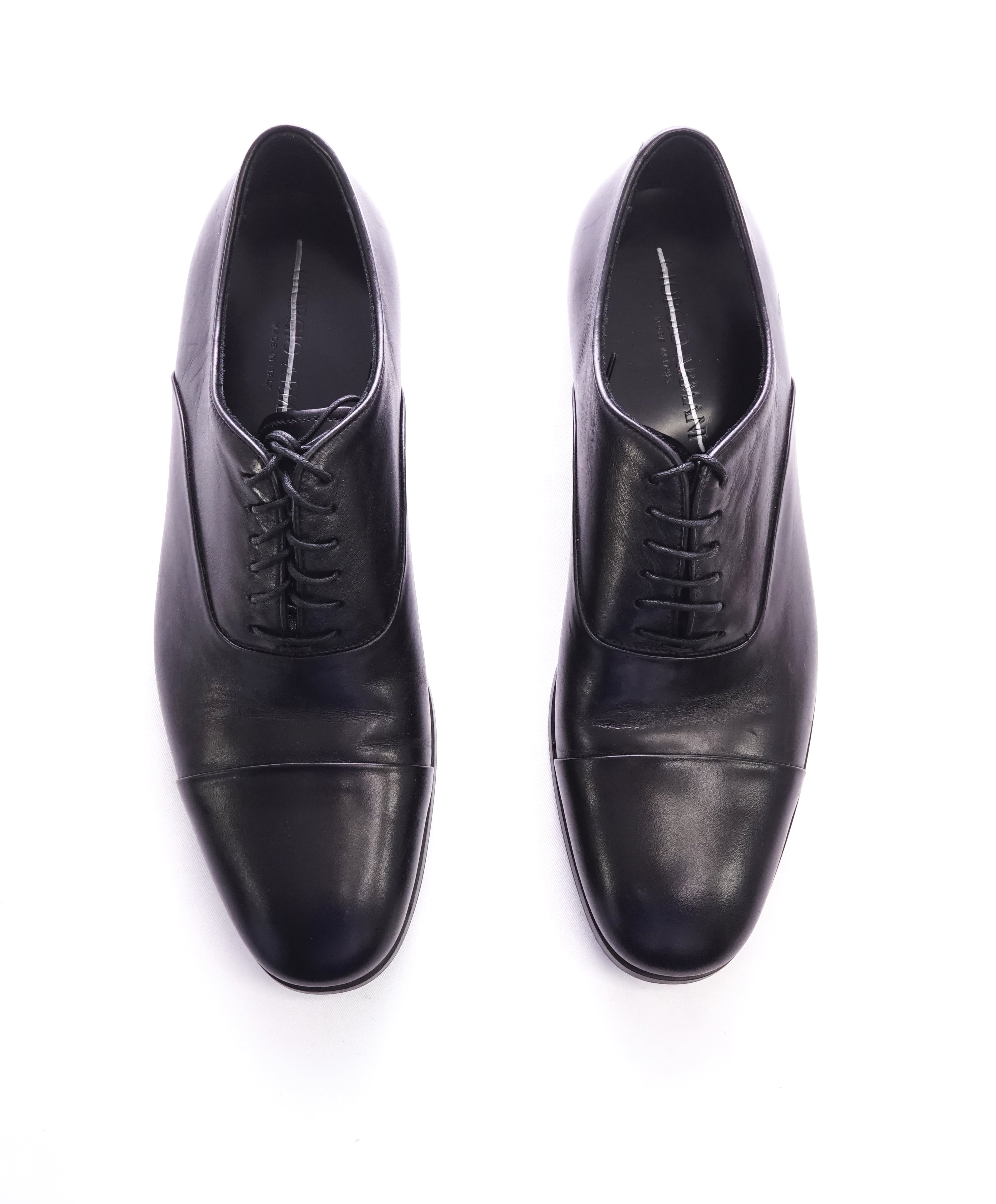 GIORGIO ARMANI - Black Cap Toe Sleek Oxfords W Round Toe - 9