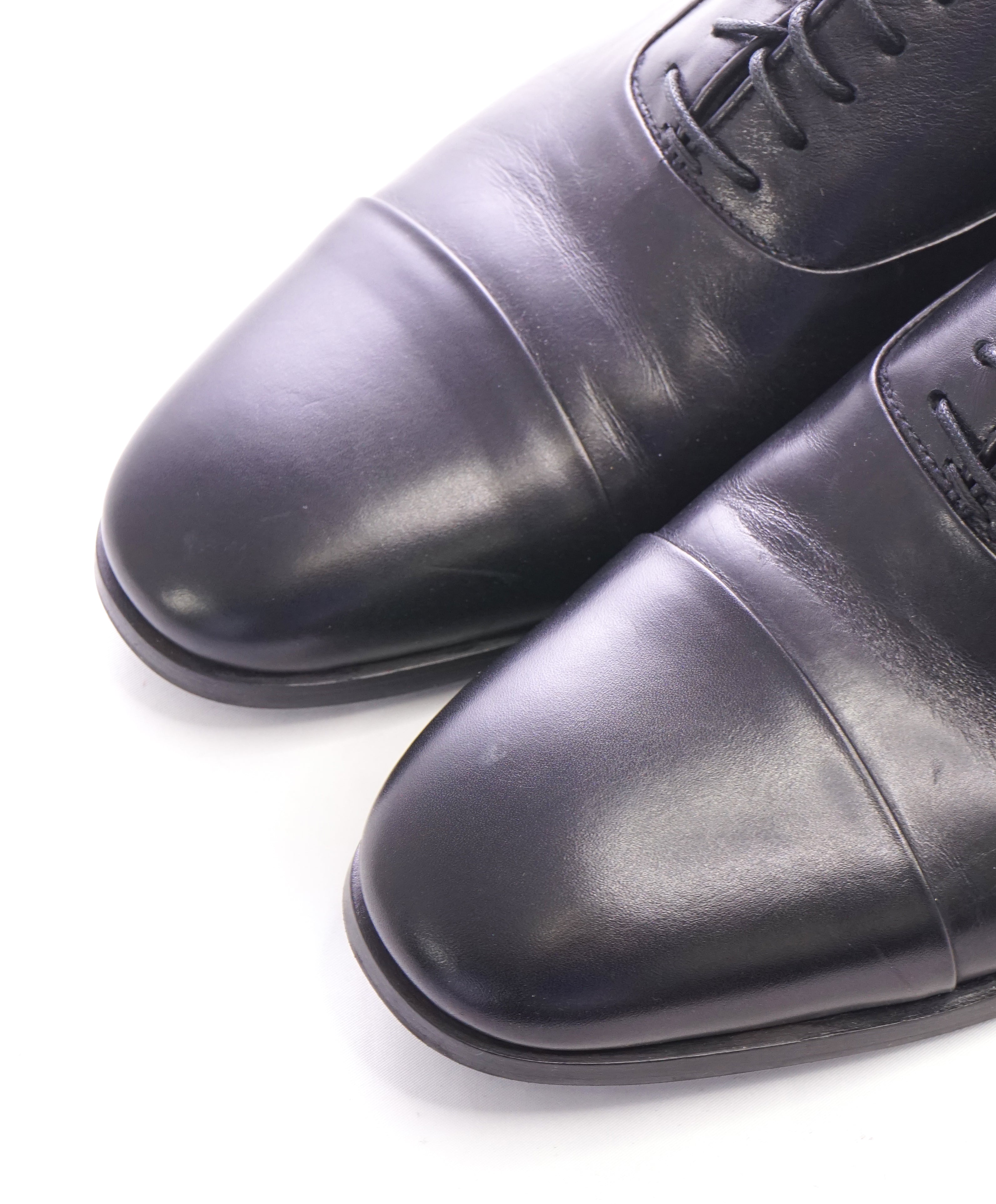 GIORGIO ARMANI - Black Cap Toe Sleek Oxfords W Round Toe - 9