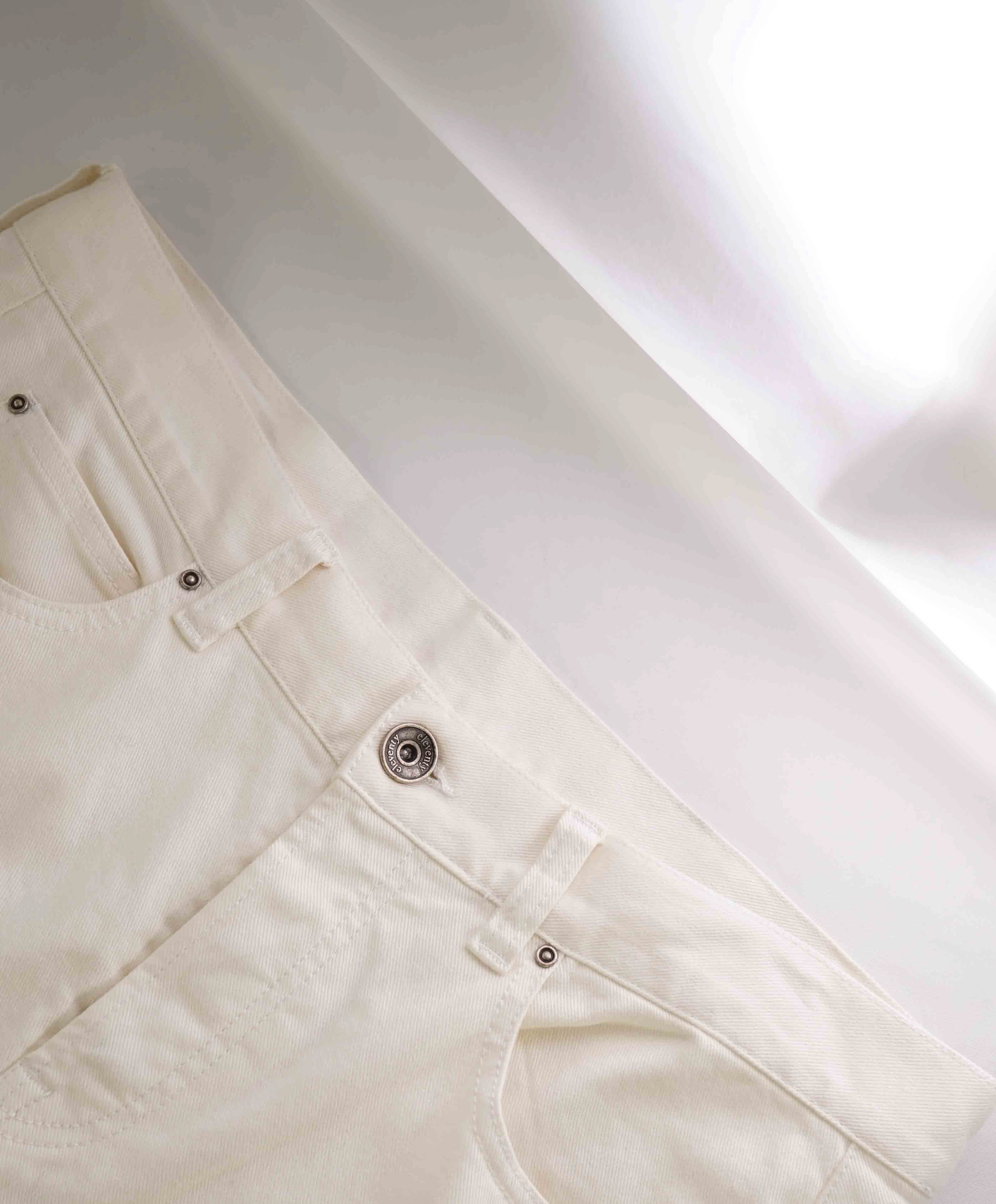 $395 ELEVENTY - Premium White Jeans W Suede Logo Details - 34W