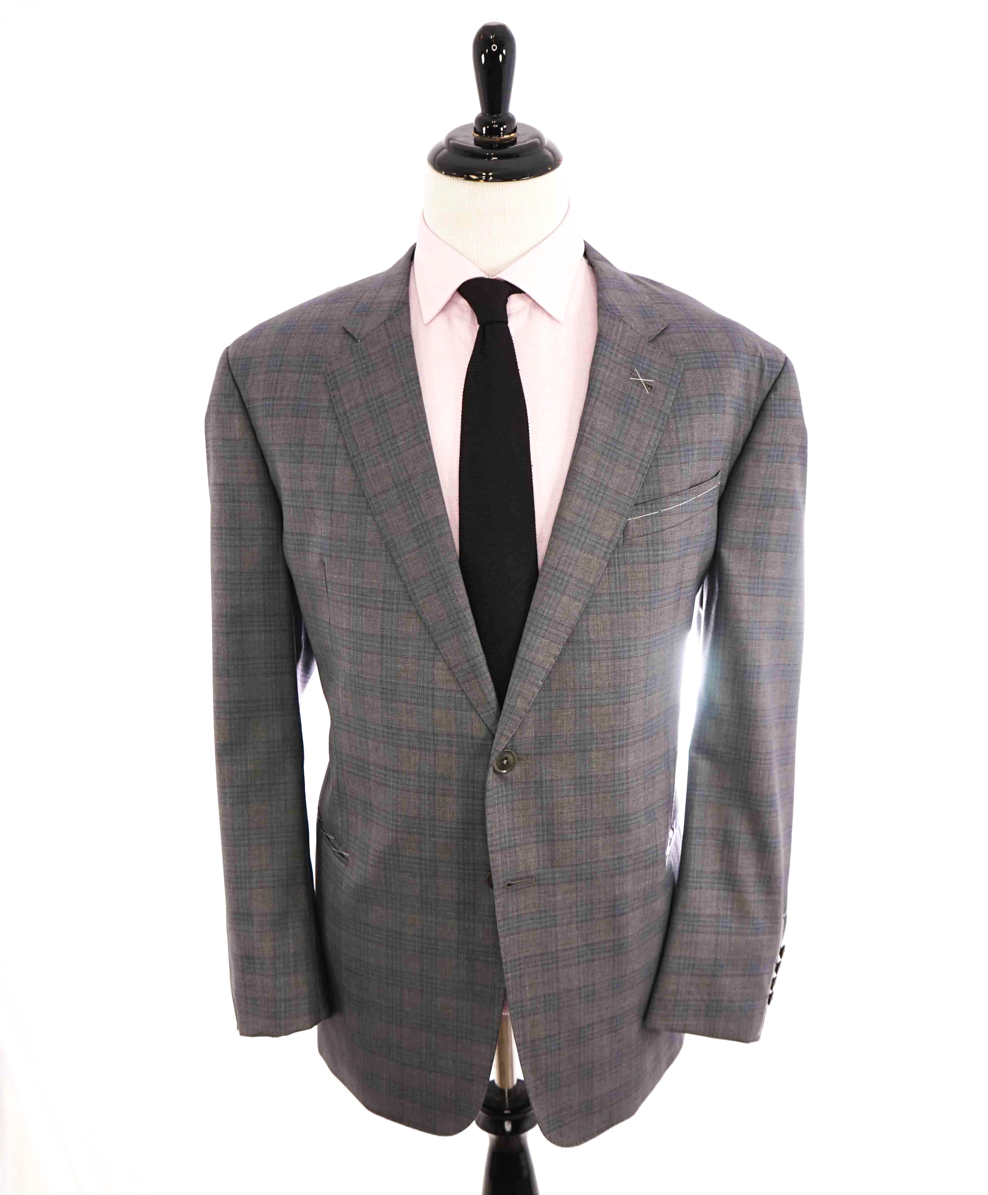 $1,795 ARMANI COLLEZIONI - “Su Misura” ITALY Gray Check Plaid Blazer - 48R