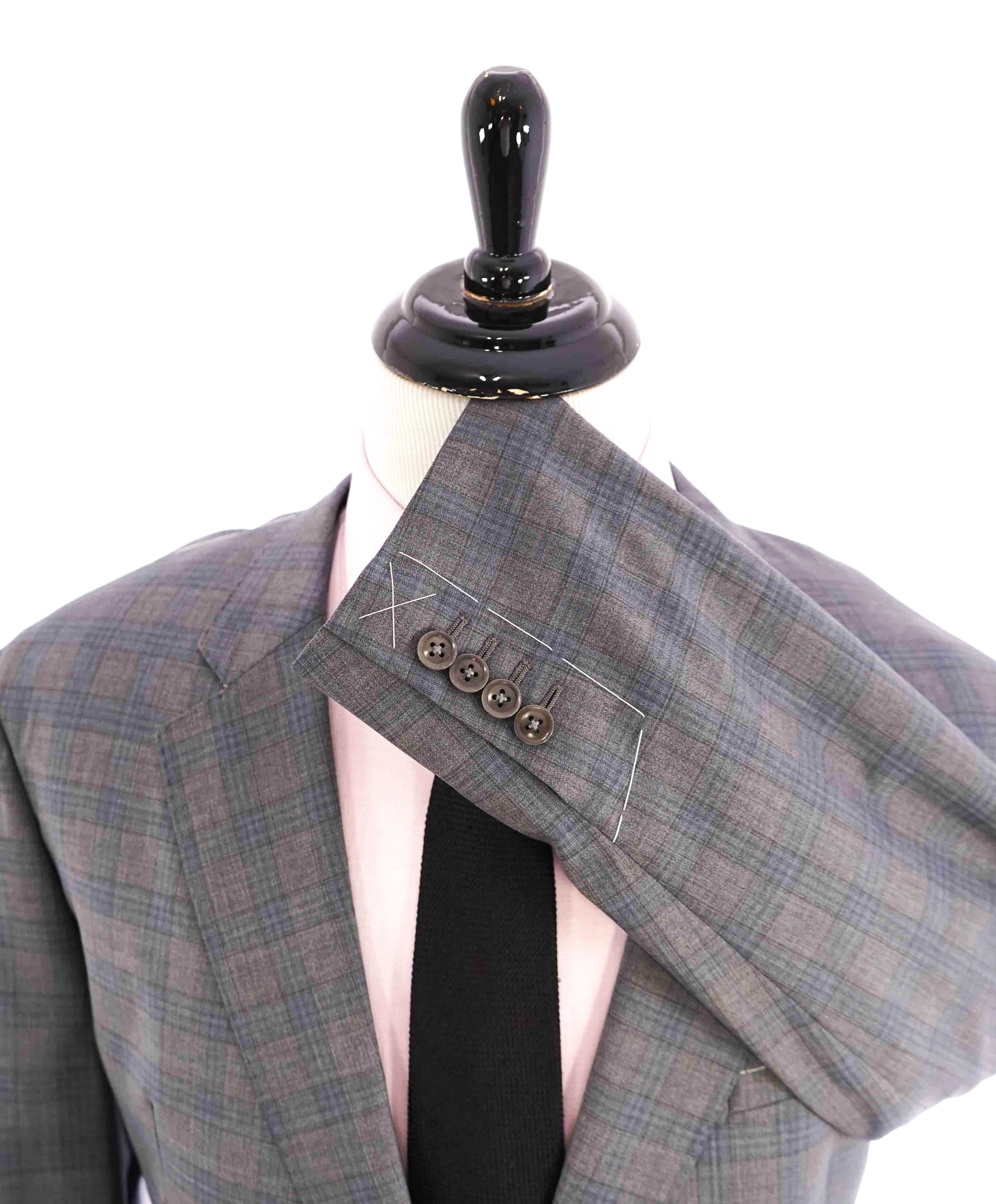 $1,795 ARMANI COLLEZIONI - “Su Misura” ITALY Gray Check Plaid Blazer - 48R