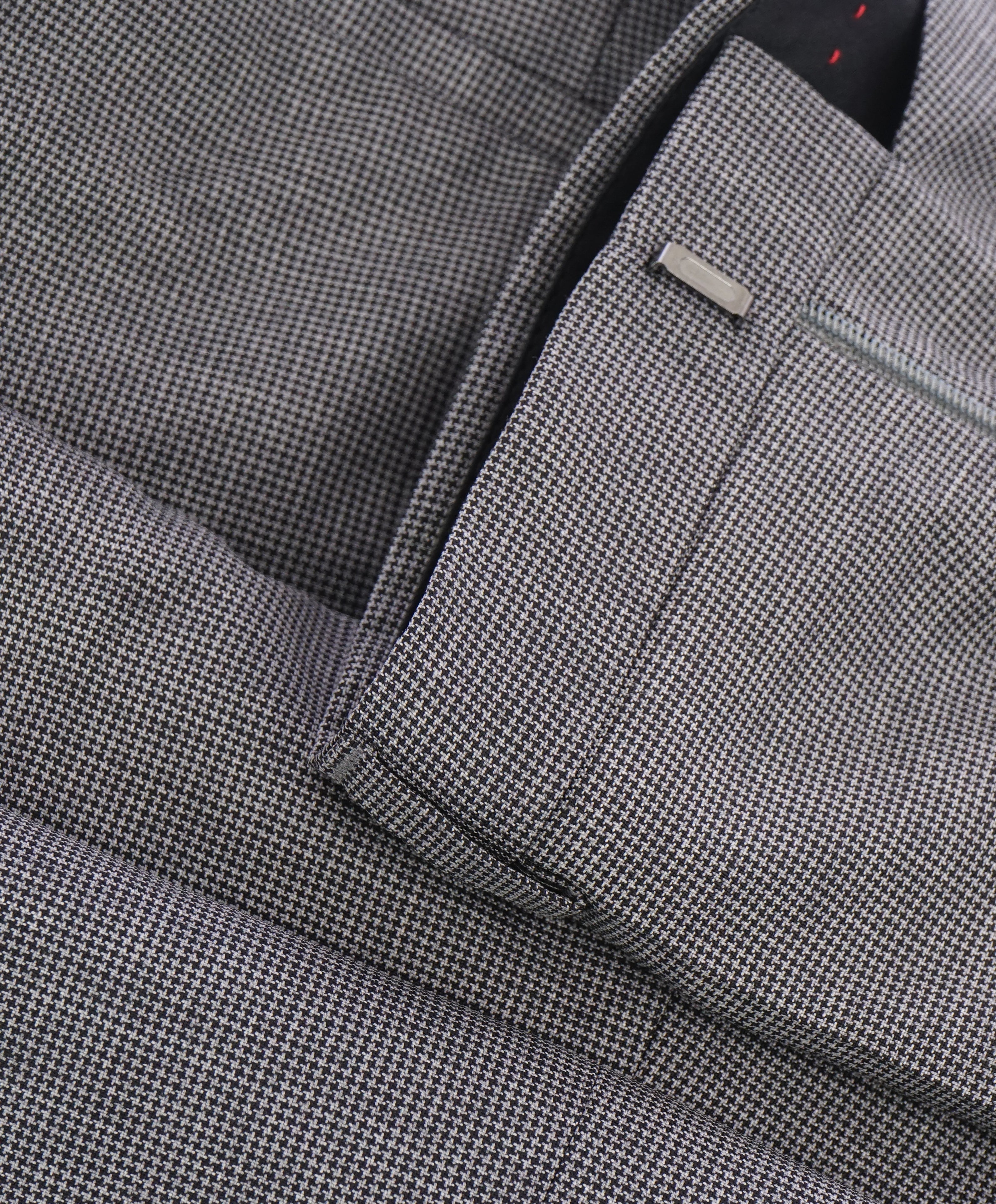 HUGO BOSS - Gray Houndstooth "Astian/Hets" Slim Flat Front Dress Pants - 33W