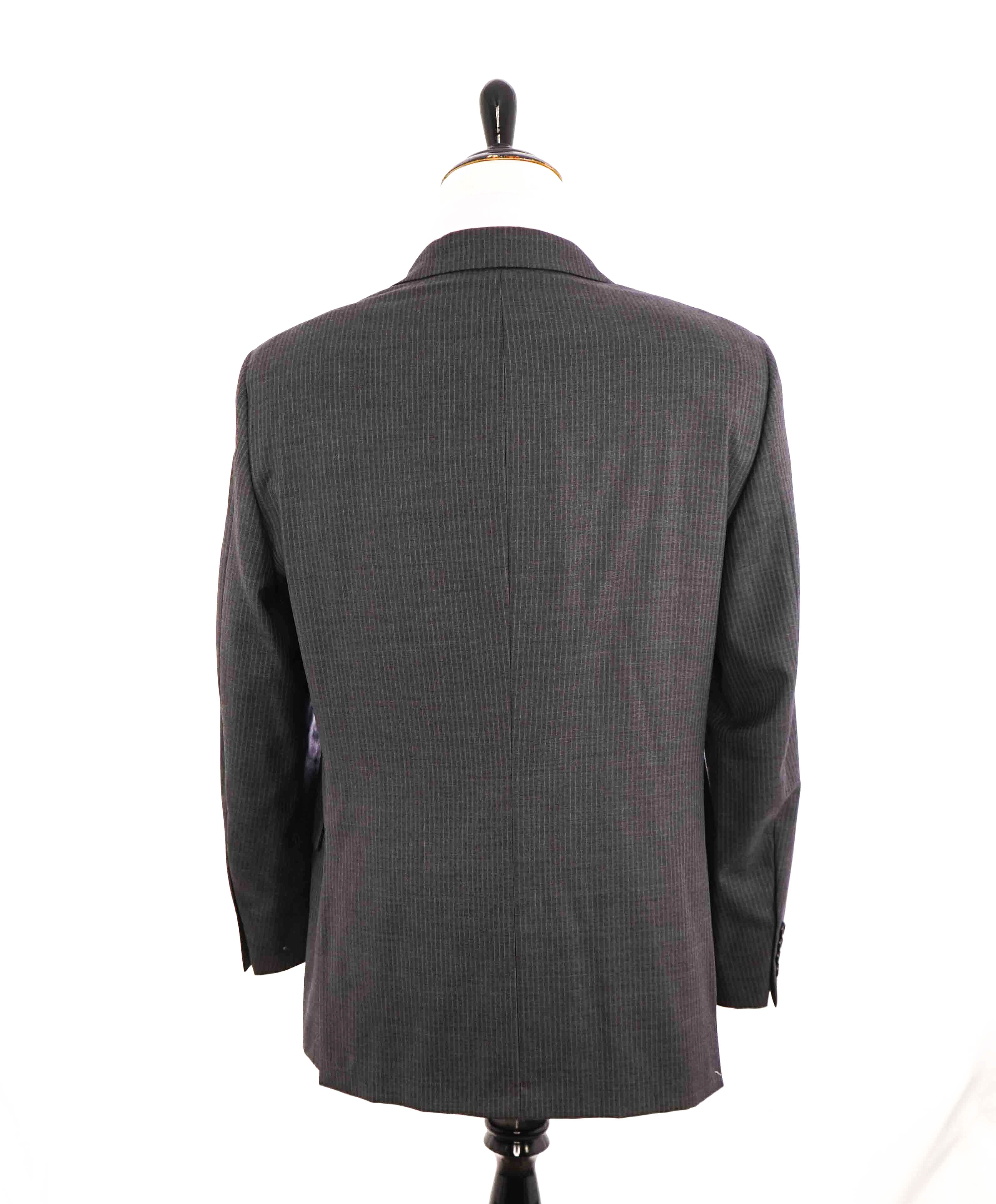 $1,695 HICKEY FREEMAN - Gray Textured Stripe "Milburn ii" Notch Lapel Suit - 44R