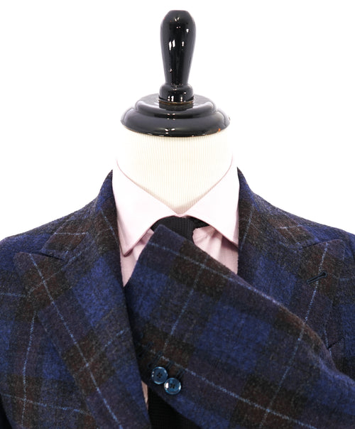 TAGLIATORE - Wide Peak Lapel Brown/Blue Bold Plaid Blazer 5-Button - 38R