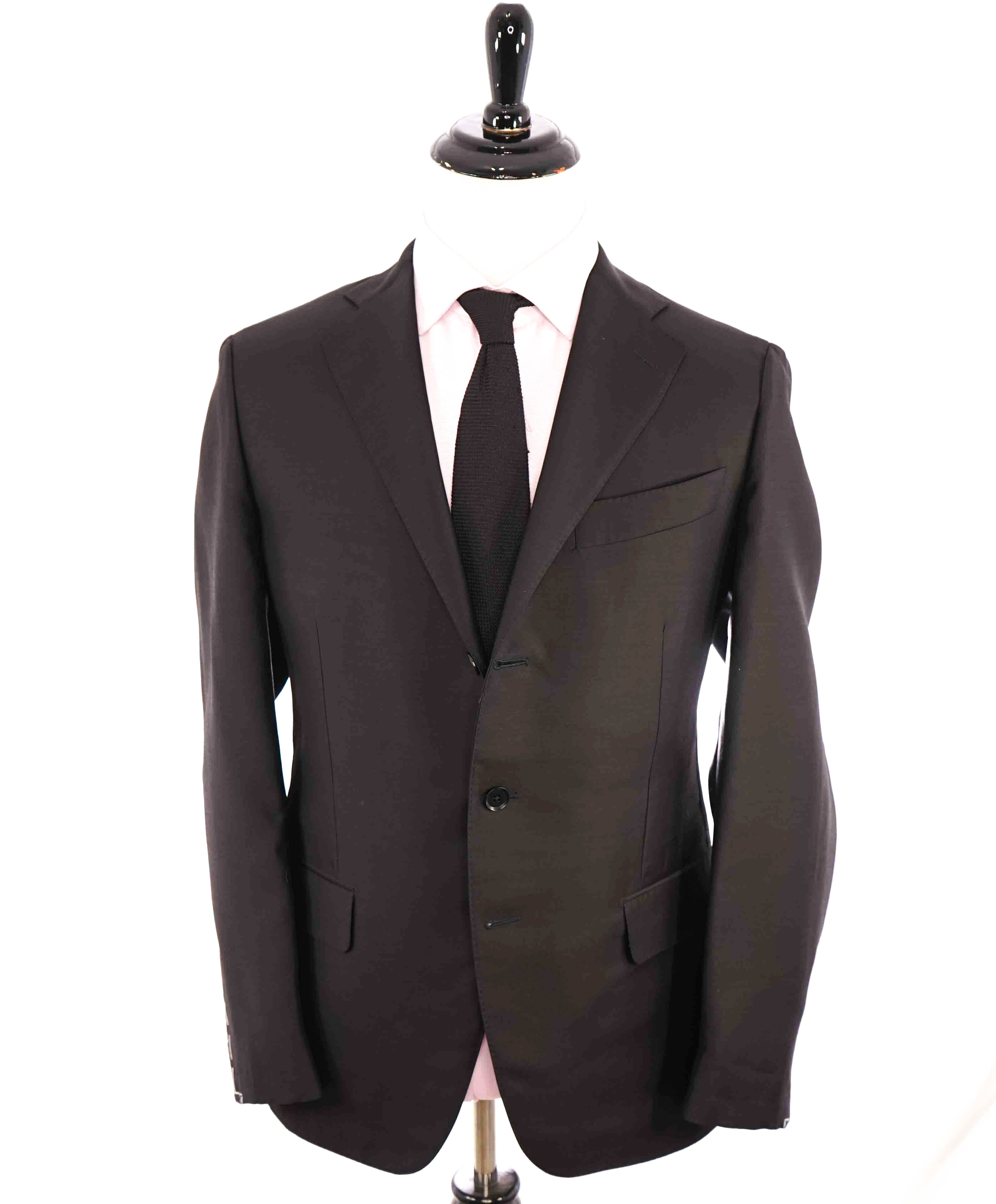 $1,495 EIDOS - 2/3 Button Roll LapelSemi-Lined Black Blazer - 44R