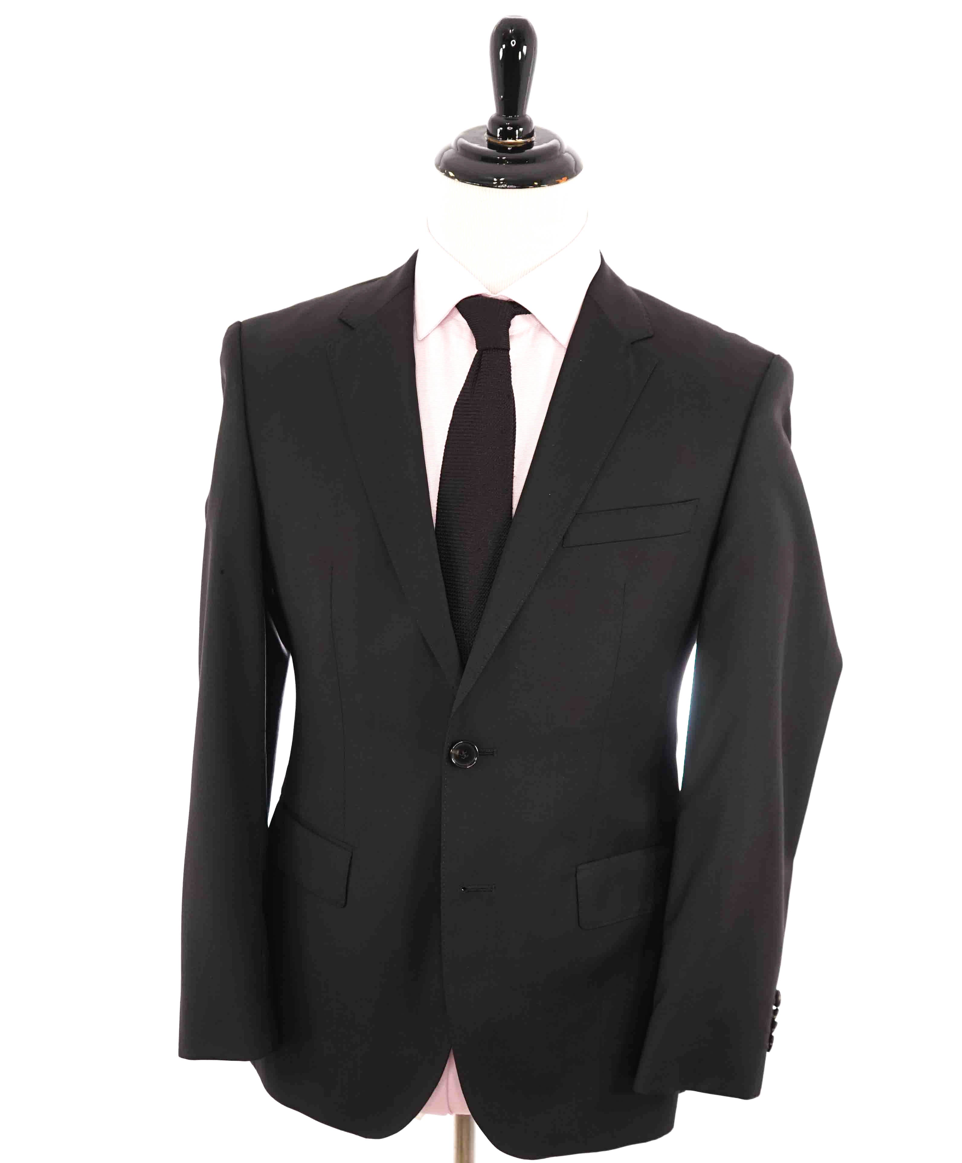 $1,195 HUGO BOSS - "GUABELLO Super 120's" Solid Black Notch Lapel Suit - 36S