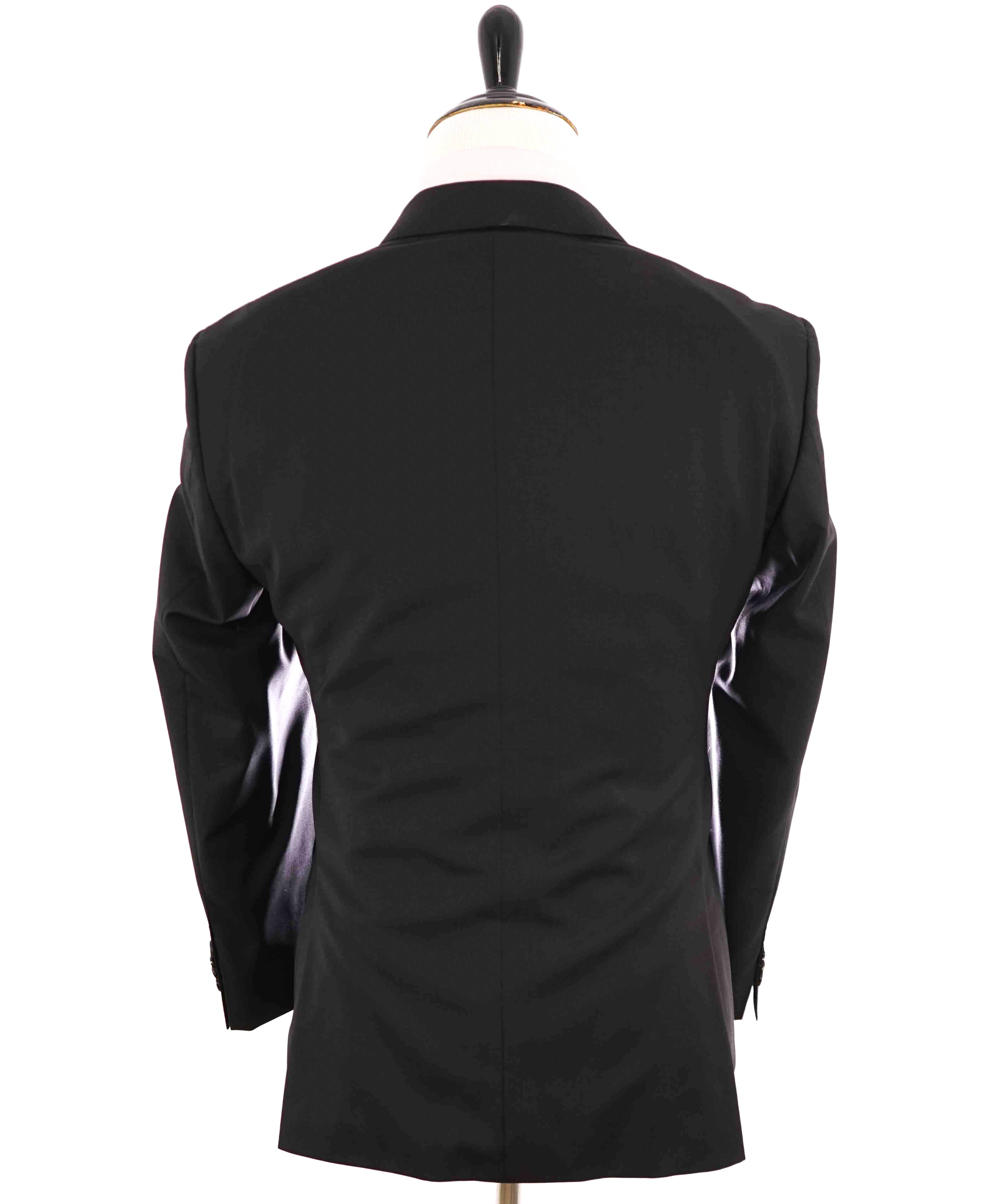 $1,195 HUGO BOSS - "GUABELLO Super 120's" Solid Black Notch Lapel Suit - 36S