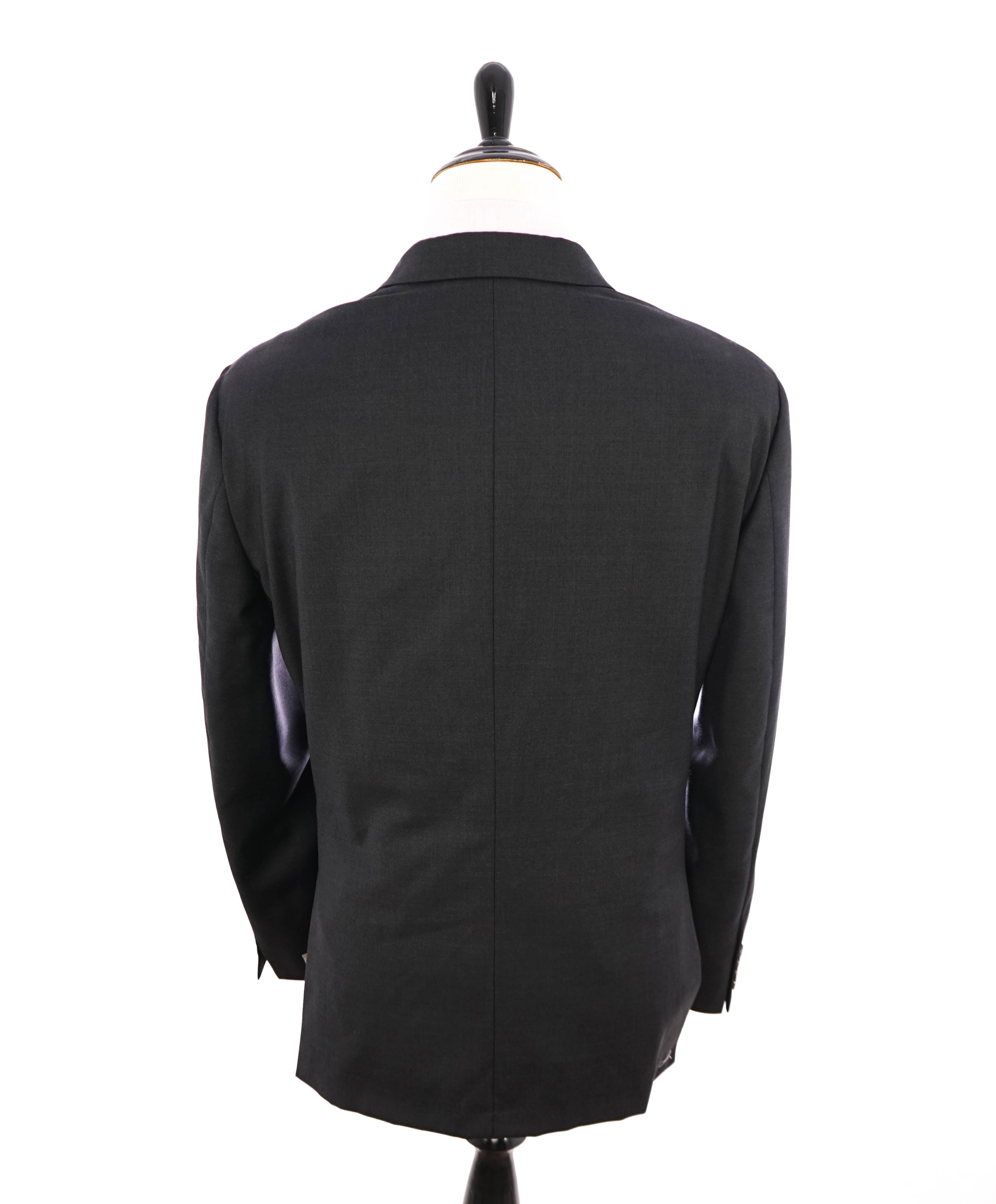 HICKEY FREEMAN - Gray Charcoal "Milburn ii" Notch Lapel Suit - 48R