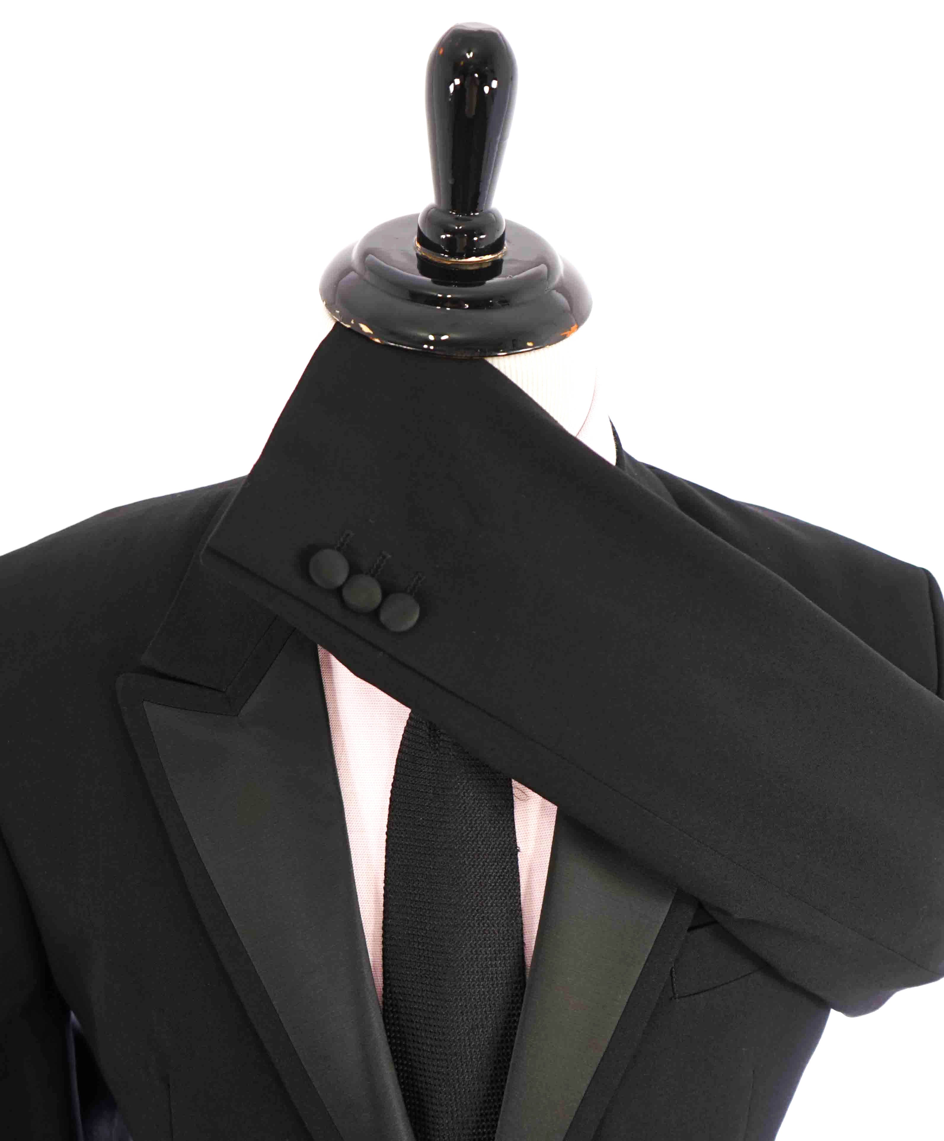 $1,195 VERSACE COLLECTION - Black PEAK LAPEL TuxDinner Jacket Blazer  - 42R