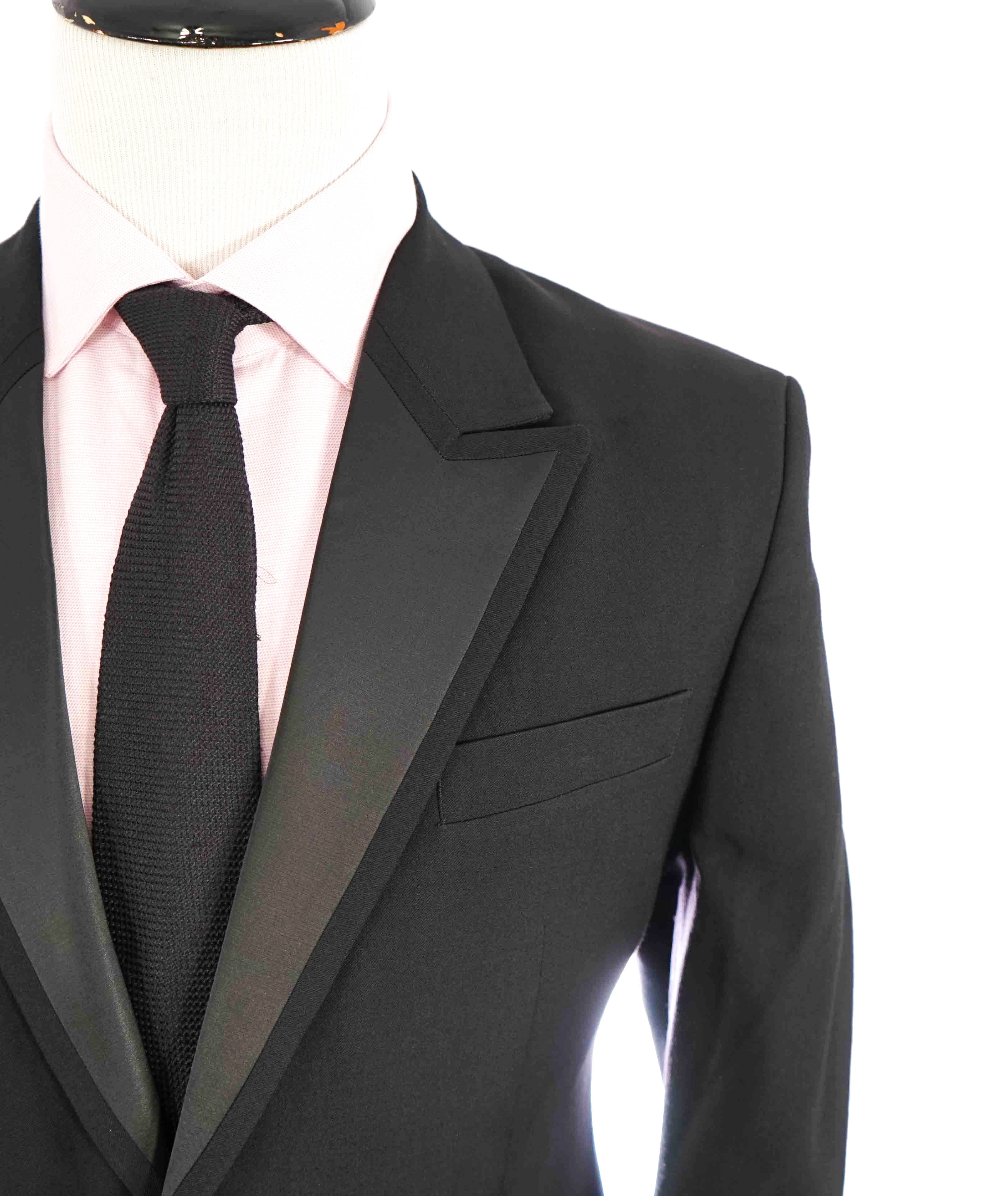 $1,195 VERSACE COLLECTION - Black PEAK LAPEL TuxDinner Jacket Blazer  - 42R