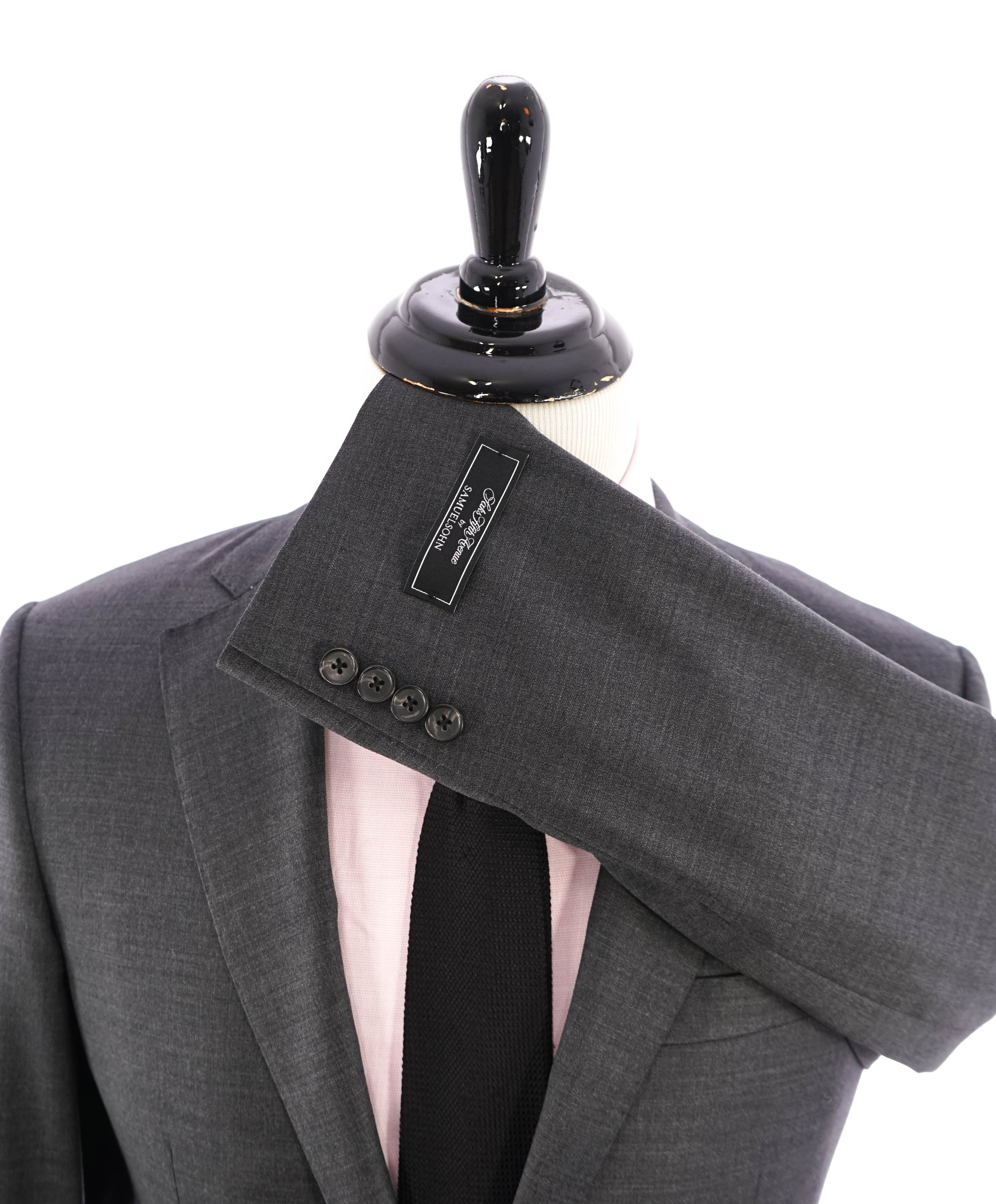 SAMUELSOHN - For SFA Super 130's Performance "LYCRA" Wool Gray Suit - 38R