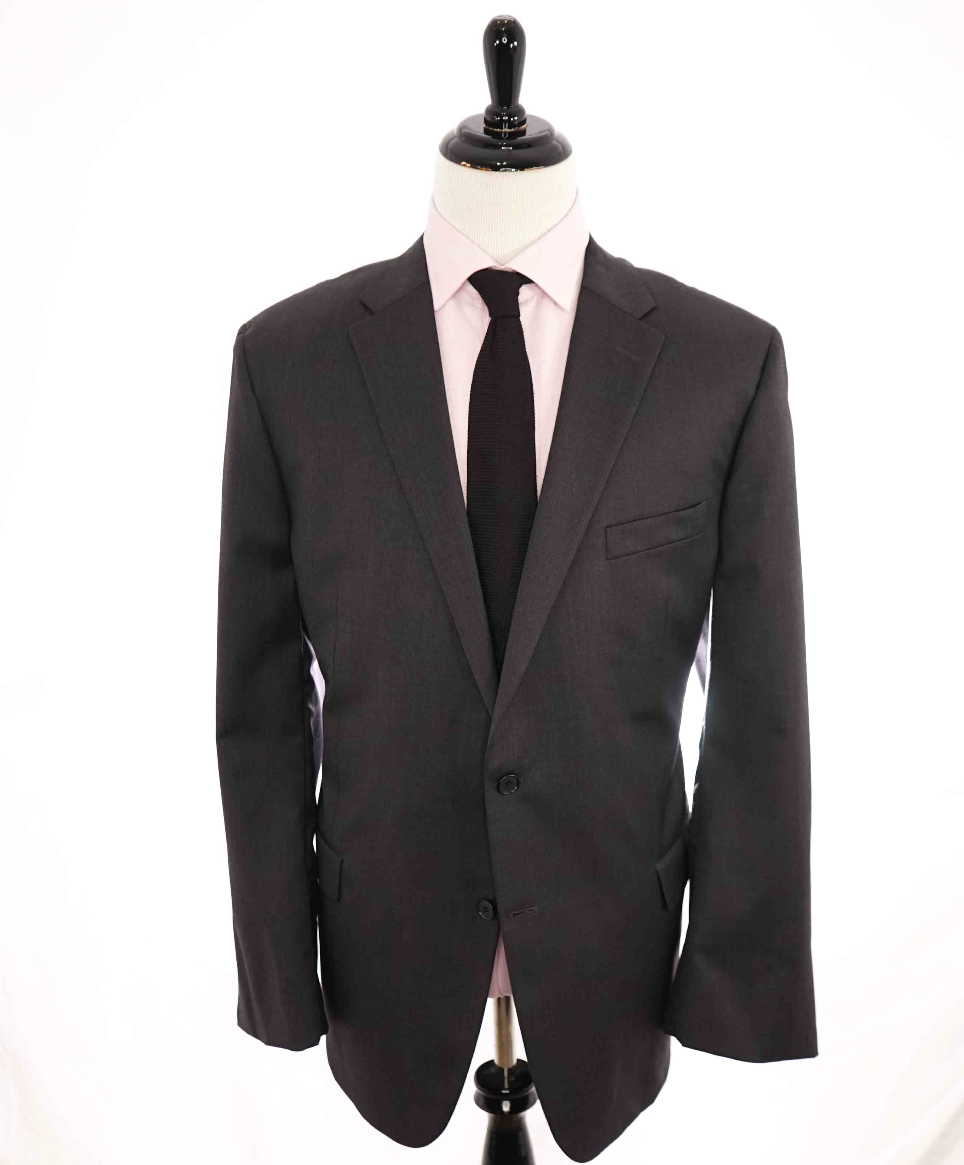 $1,695 HICKEY FREEMAN - Gray TRAVELER "BRAMPTON" Notch Lapel Suit - 48L