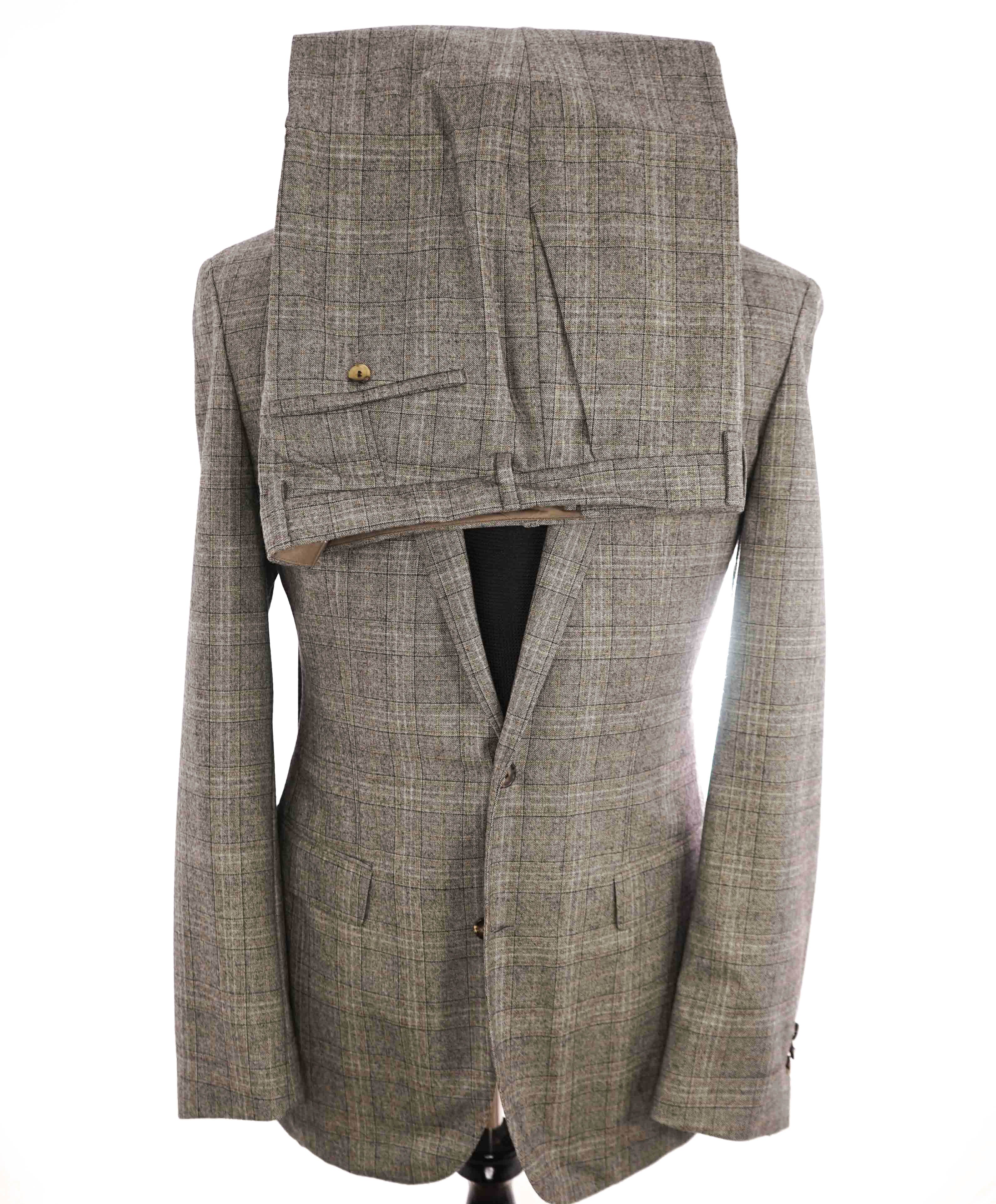 $1,295 HUGO BOSS - Camel / Gray WOOL Light Flannel Notch Lapel Suit - 40L