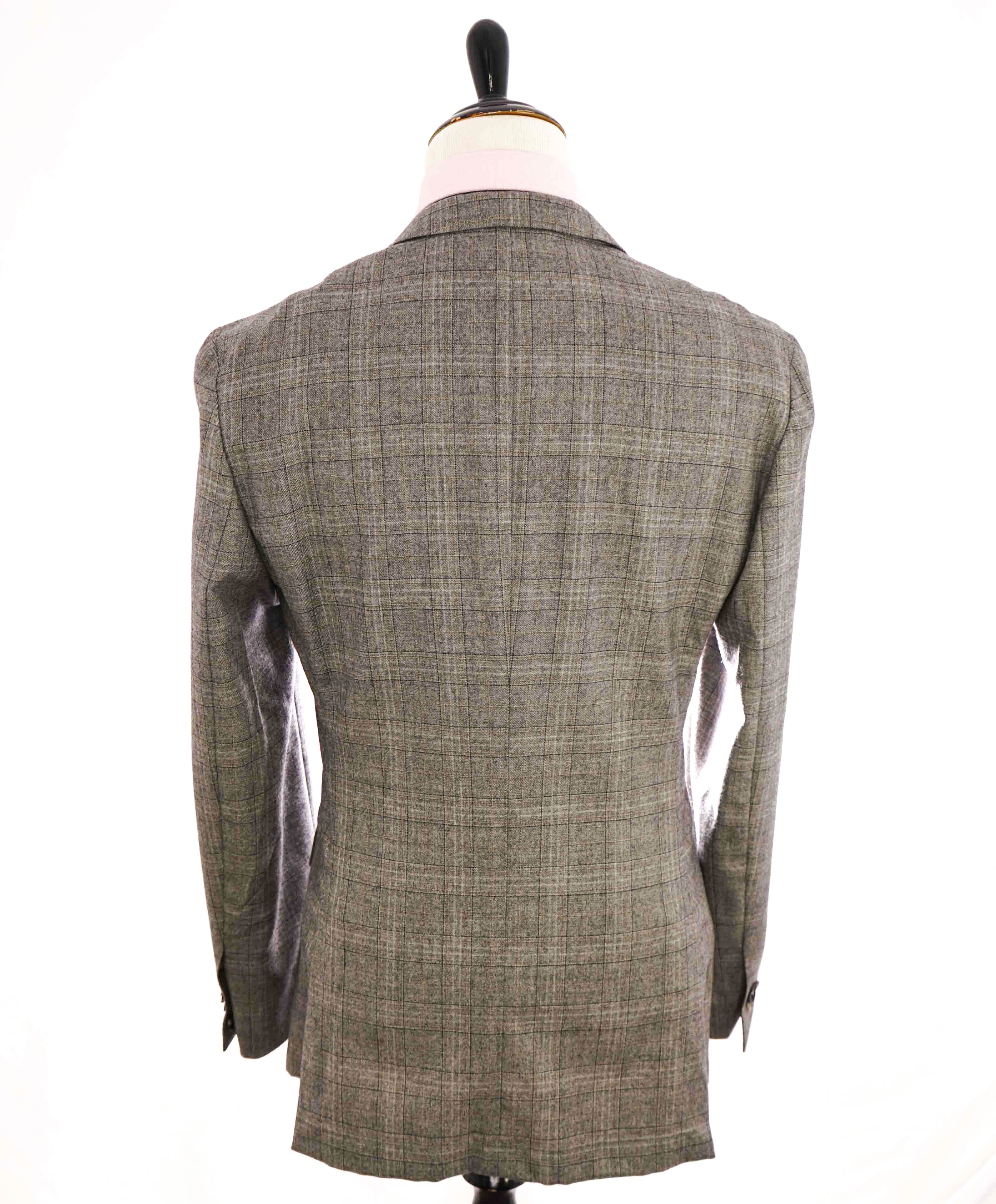 $1,295 HUGO BOSS - Camel / Gray WOOL Light Flannel Notch Lapel Suit - 40L