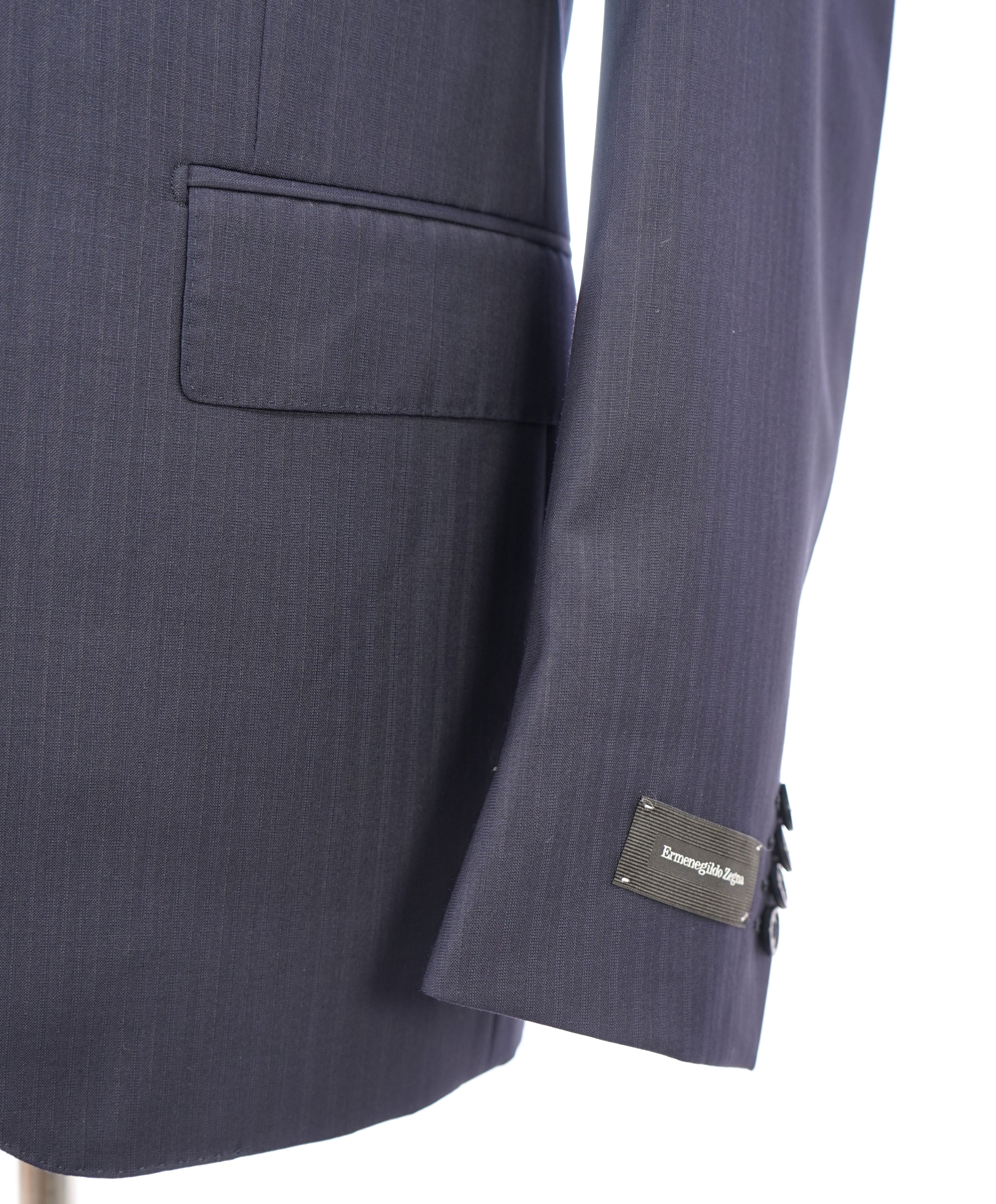 ERMENEGILDO ZEGNA -“ACHILLFARM" SILK Blend Tonal Texture Navy Suit - 36R