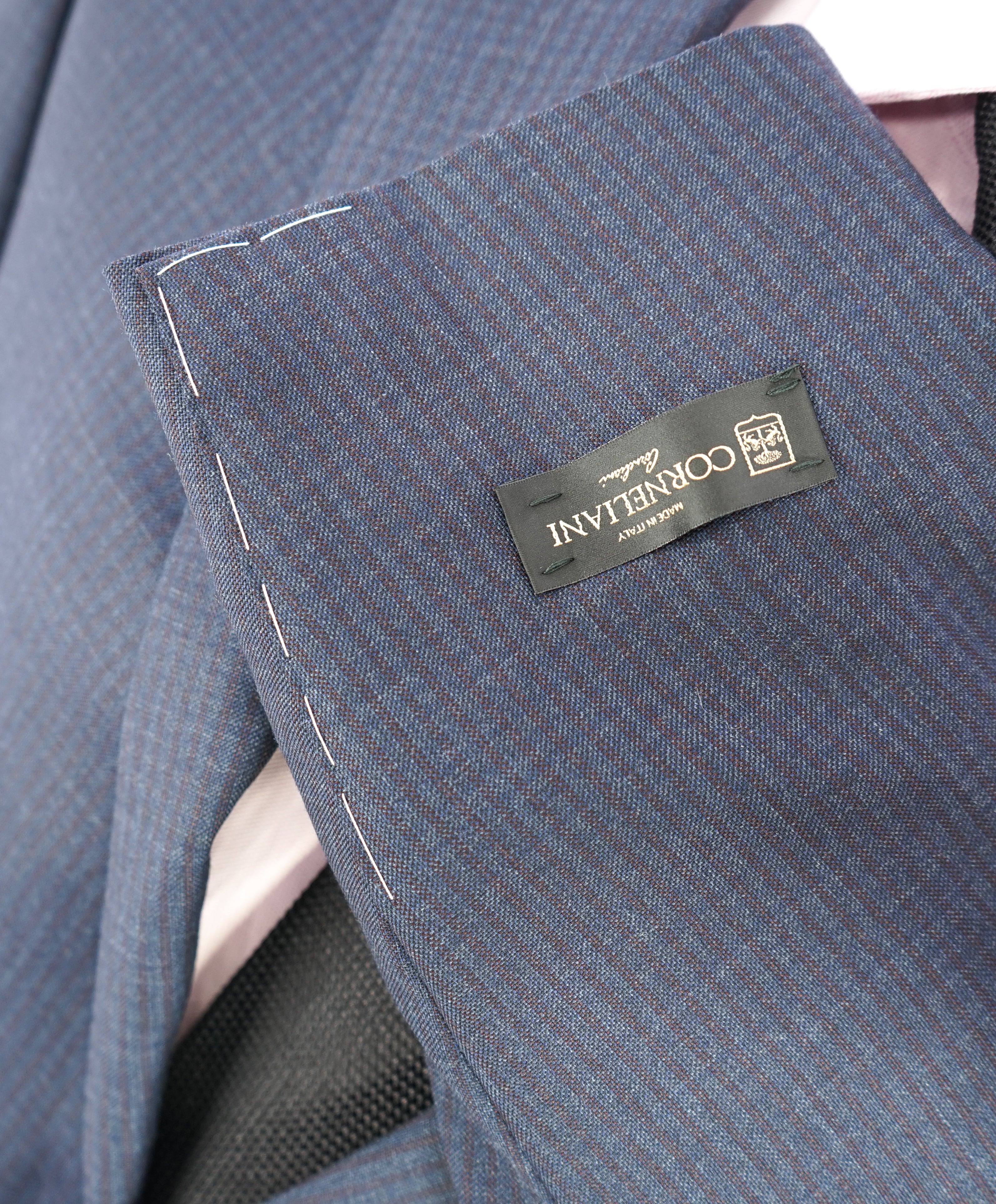 CORNELIANI - Red/Blue Check MOP Button "Super Fine 18,25 Microns" Suit - 44R