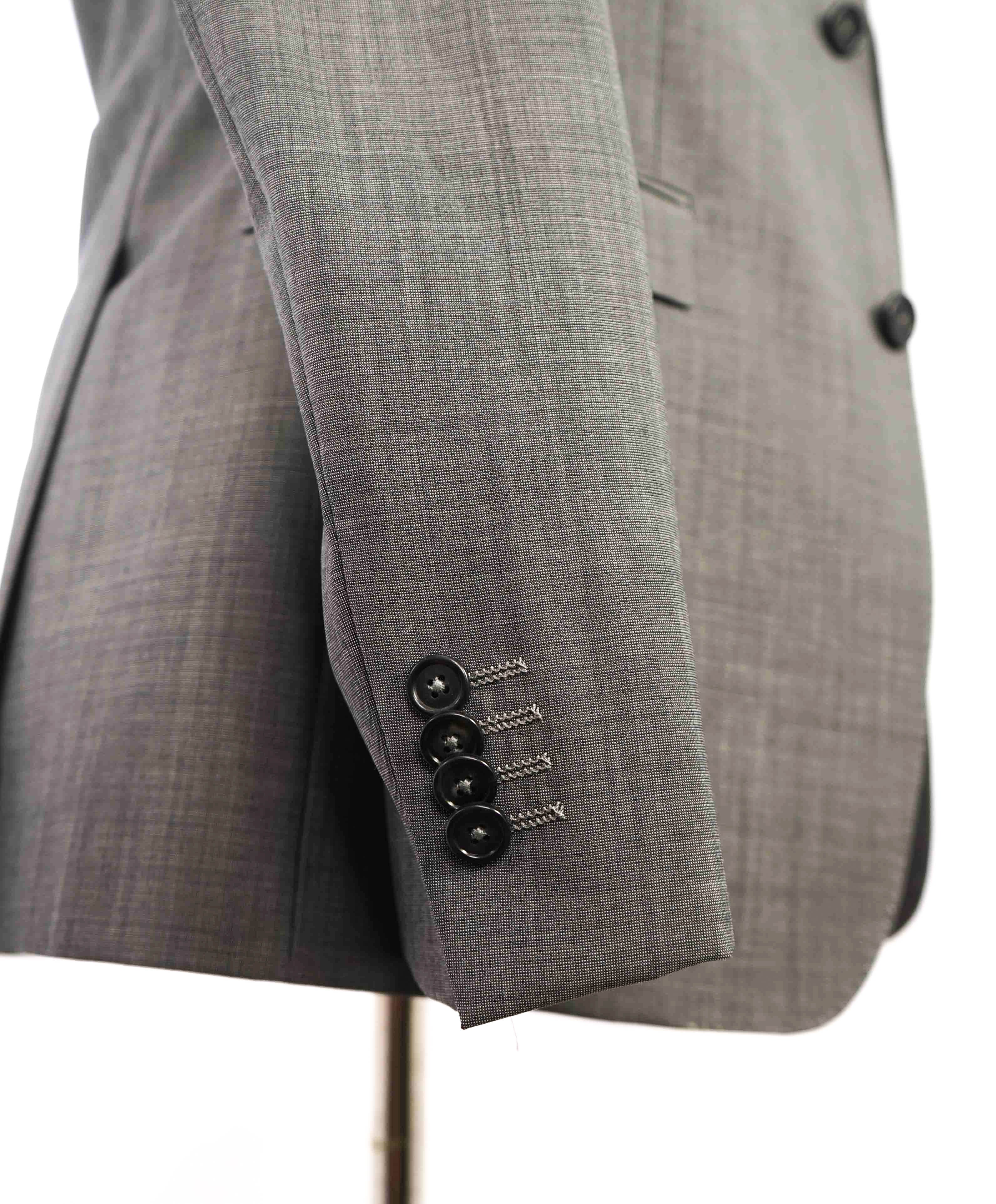 $995 Z ZEGNA - Gray Textured Birdseye Drop 8 PERFORMANCE Blazer - 40L