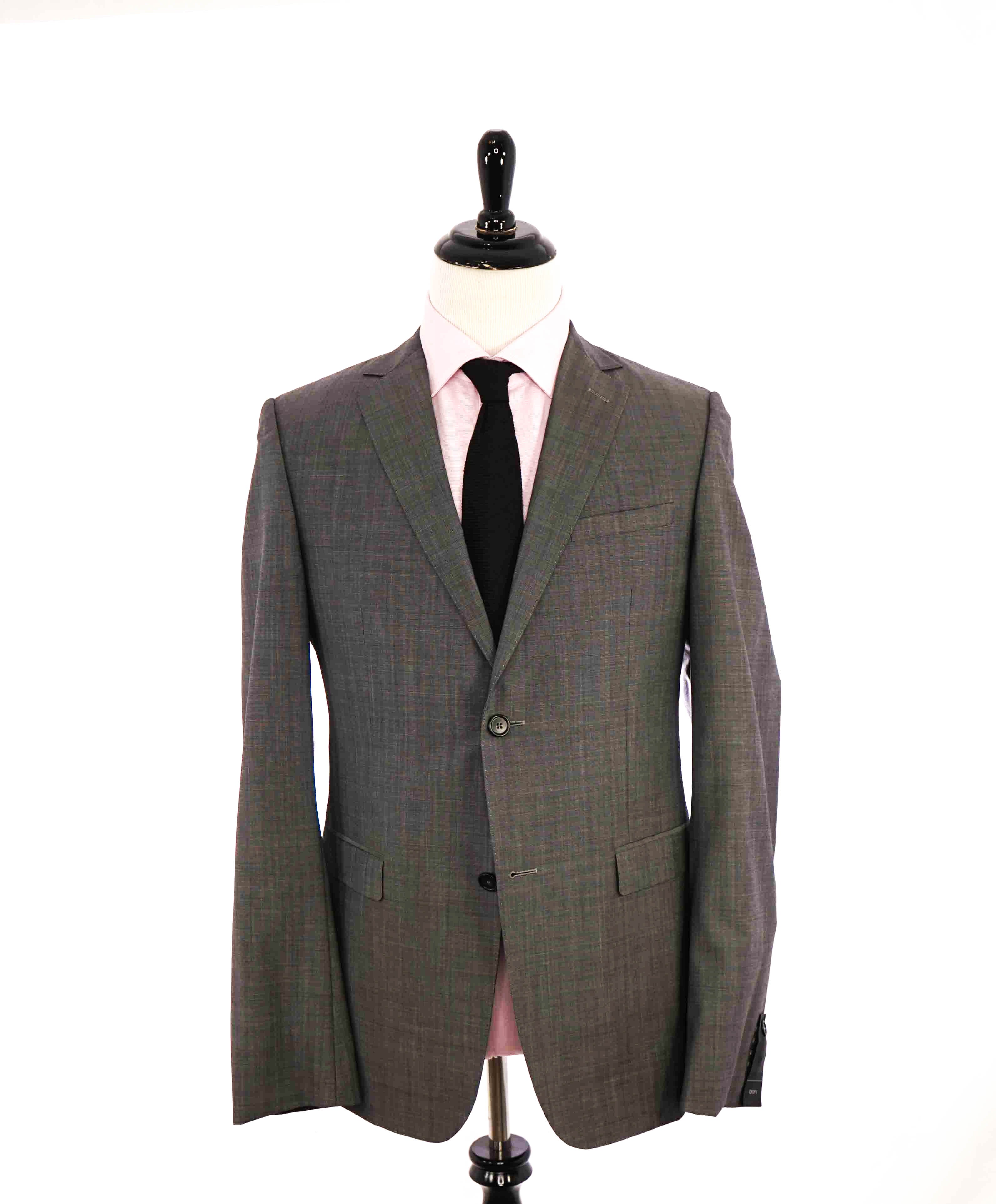 $995 Z ZEGNA - Gray Textured Birdseye Drop 8 PERFORMANCE Blazer - 40L