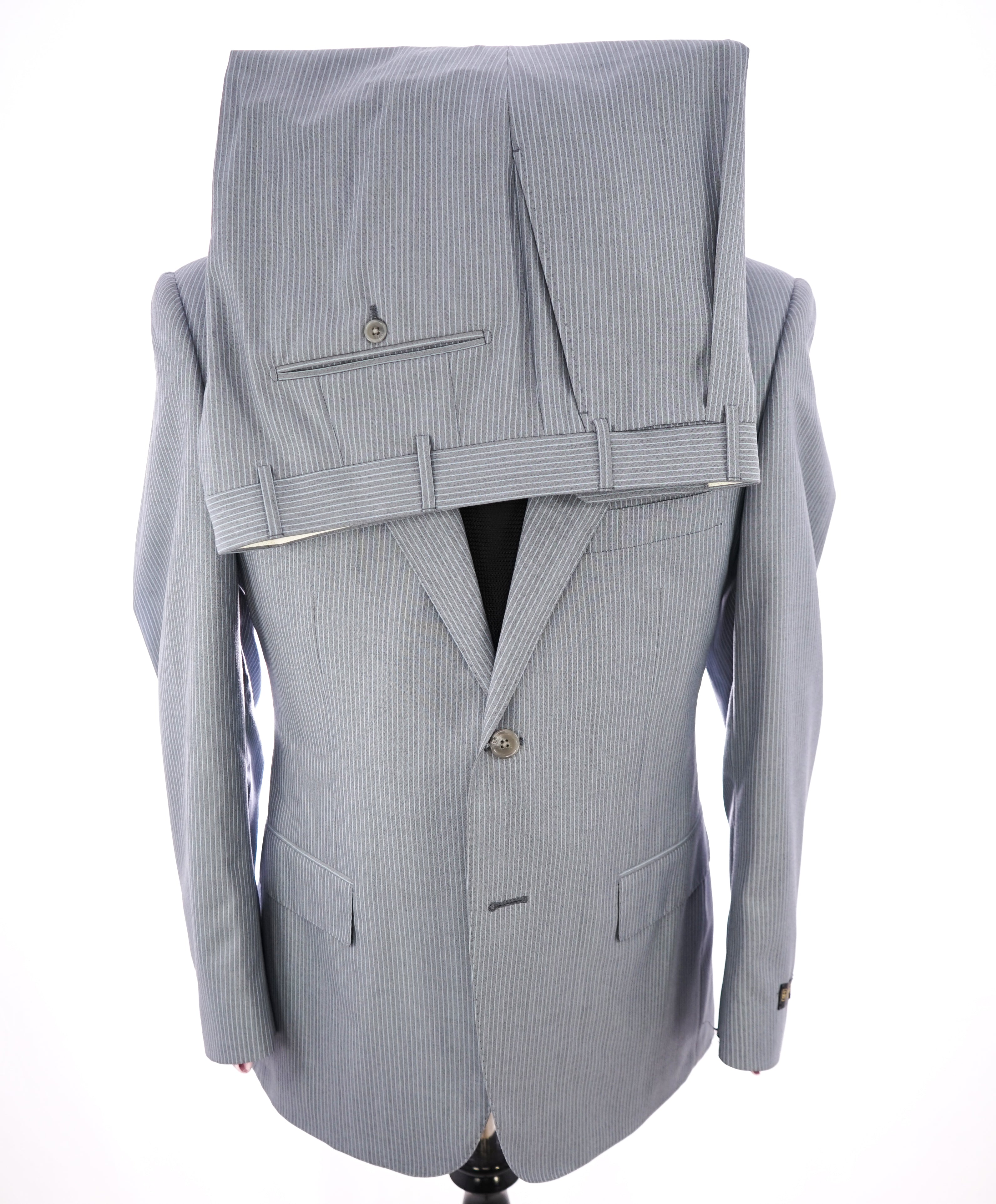 CORNELIANI - "Super 110's Extrafine Merinos" Semi-Lined 15,75 Baby Blue Suit - 40S